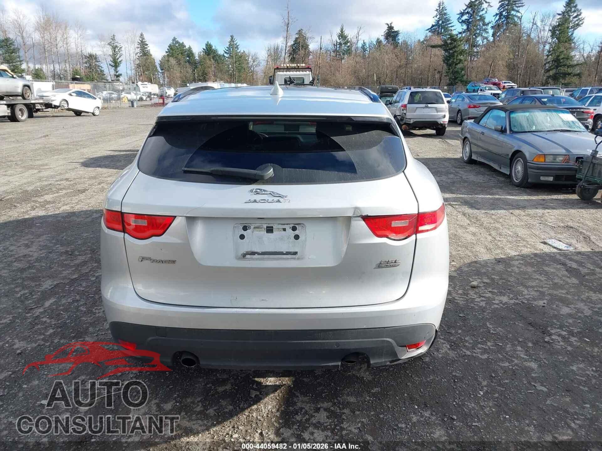 JAGUAR F-PACE 2018 - SADCJ2FX5JA282176