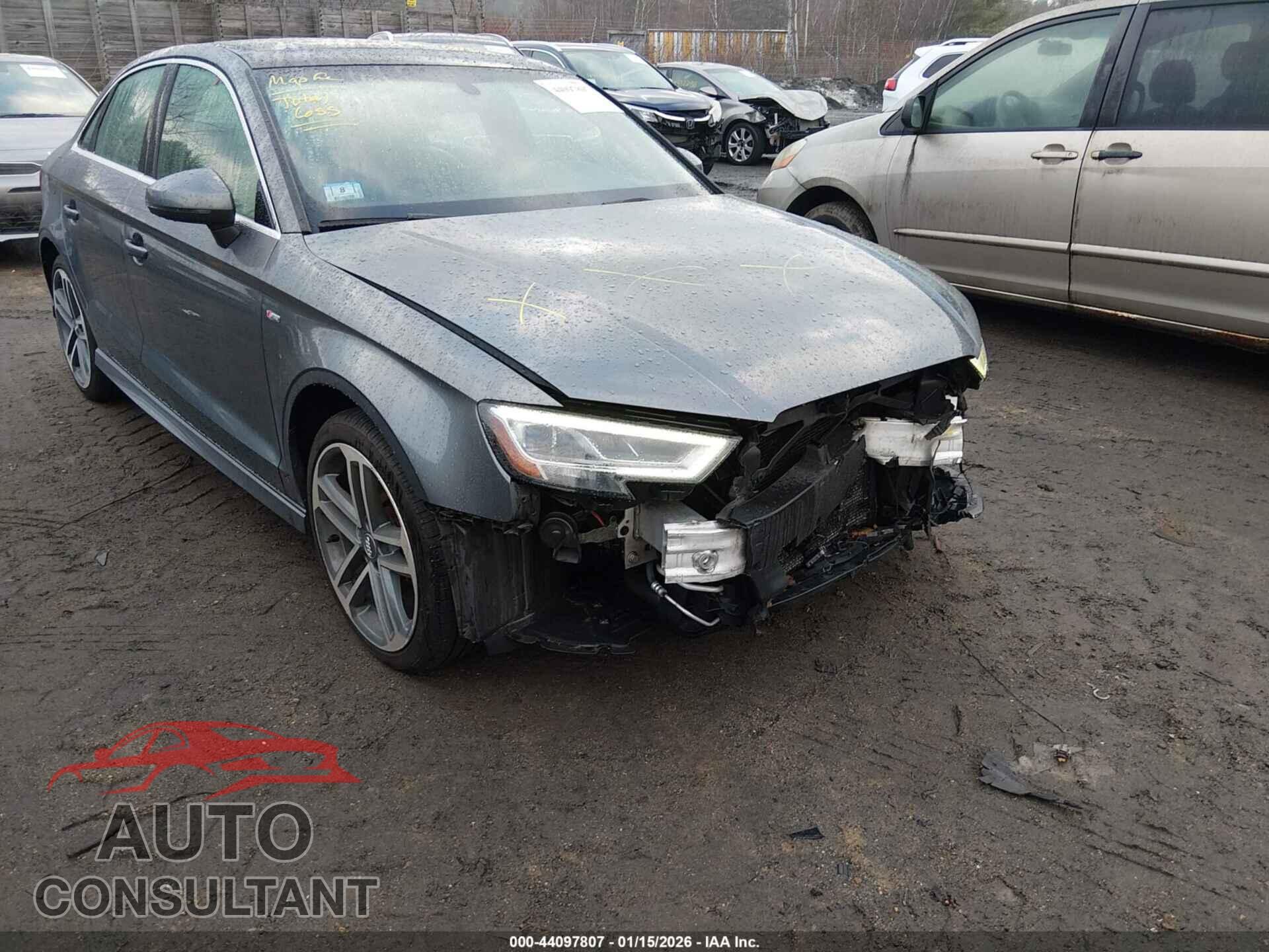 AUDI A3 2018 - WAUJ8GFF9J1066461
