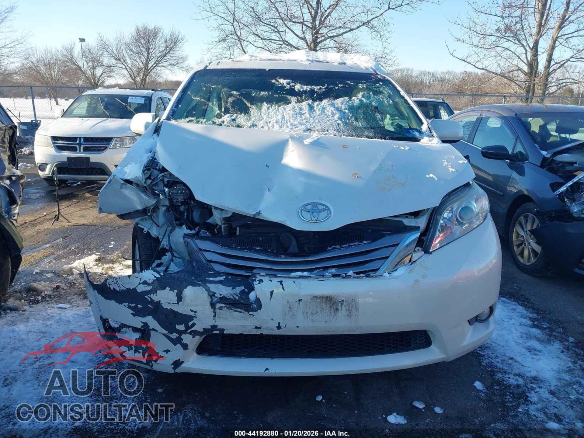 TOYOTA SIENNA 2017 - 5TDDZ3DC7HS149558