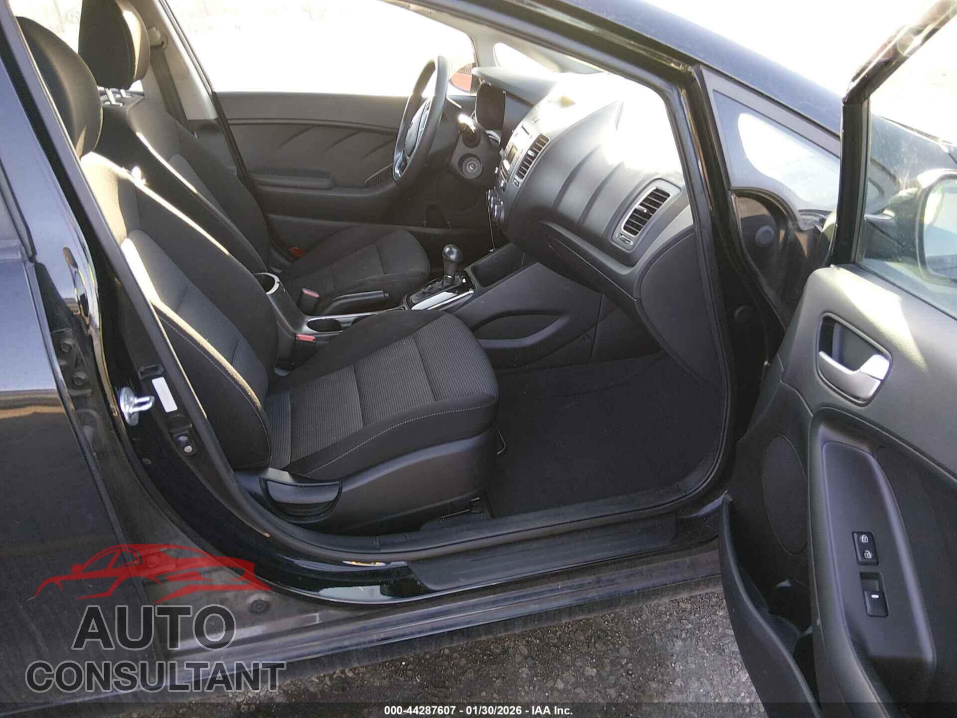 KIA FORTE 2017 - 3KPFK4A77HE116676