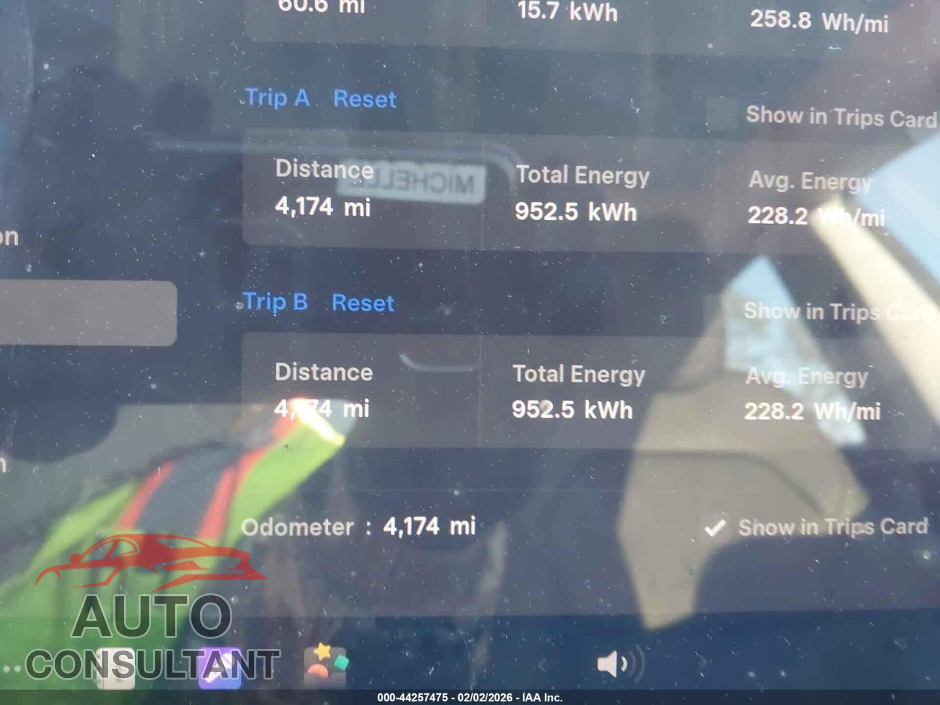 TESLA MODEL 3 2025 - 5YJ3E1EA2SF070187