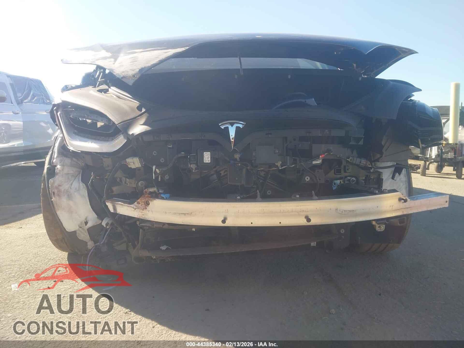 TESLA MODEL X 2022 - 7SAXCBE63NF359143