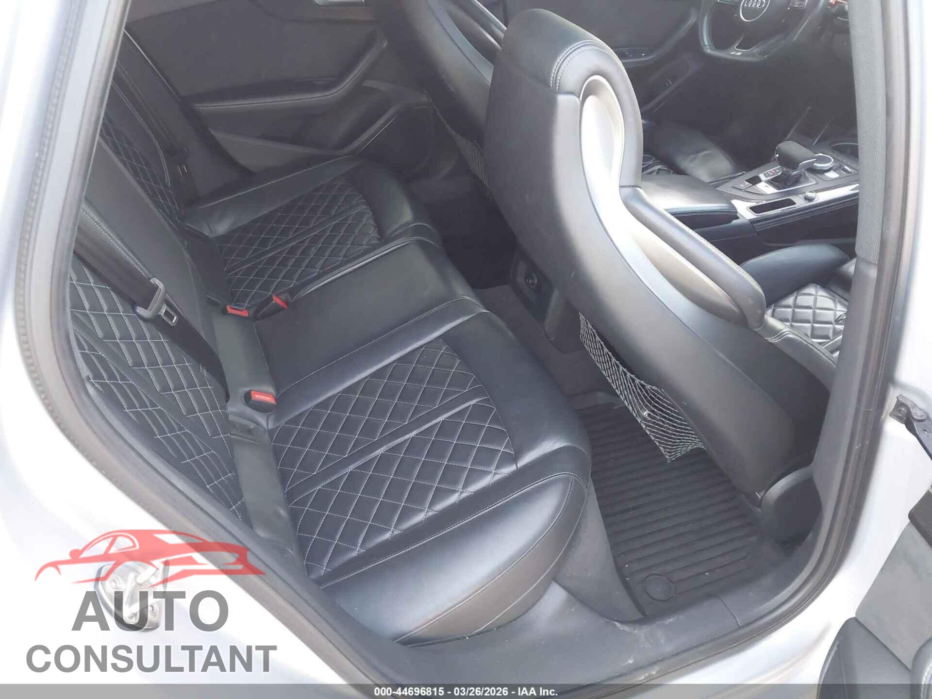 AUDI S4 2018 - WAUB4AF43JA201218