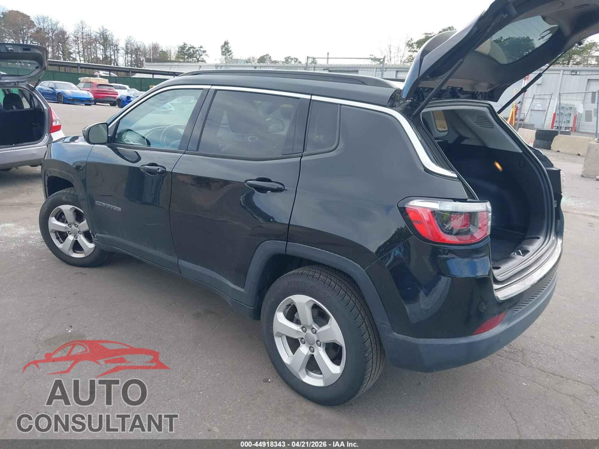 JEEP COMPASS 2018 - 3C4NJDBB2JT457020