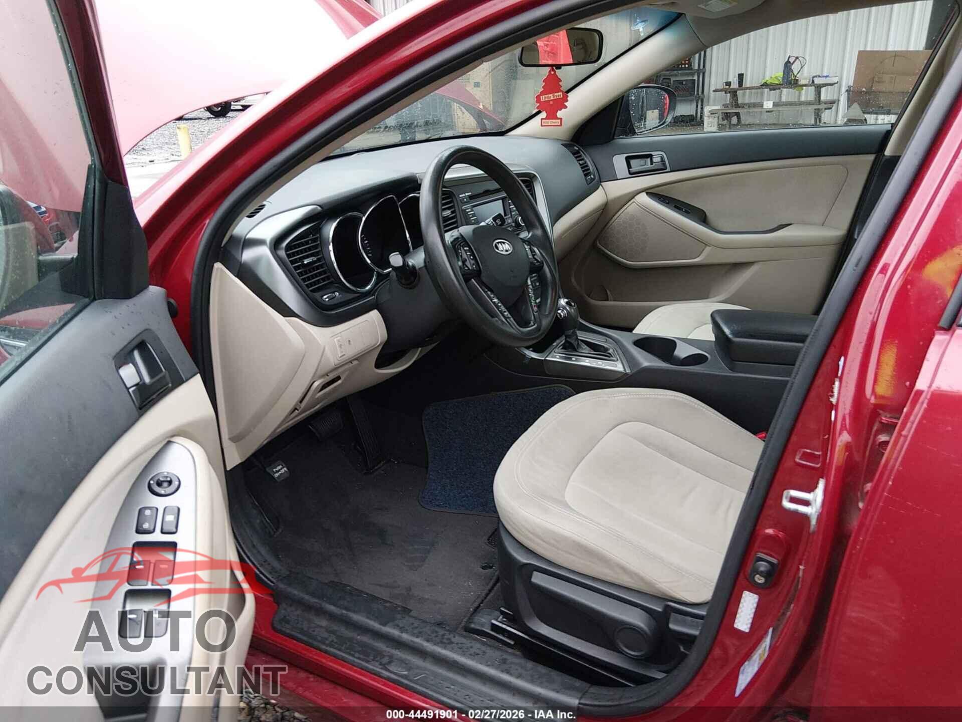 KIA OPTIMA 2011 - KNAGM4A72B5090969