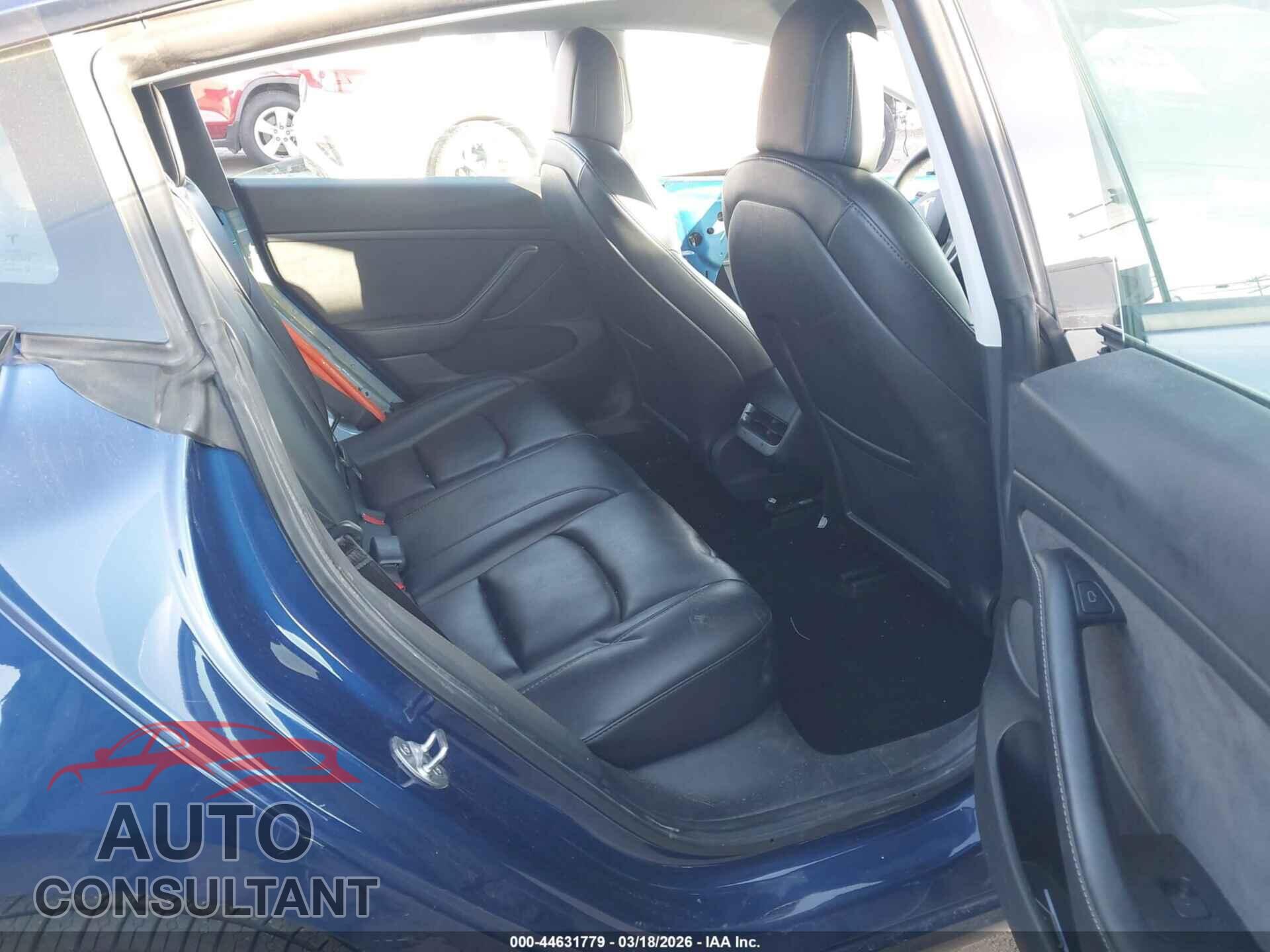 TESLA MODEL 3 2021 - 5YJ3E1EA2MF057670