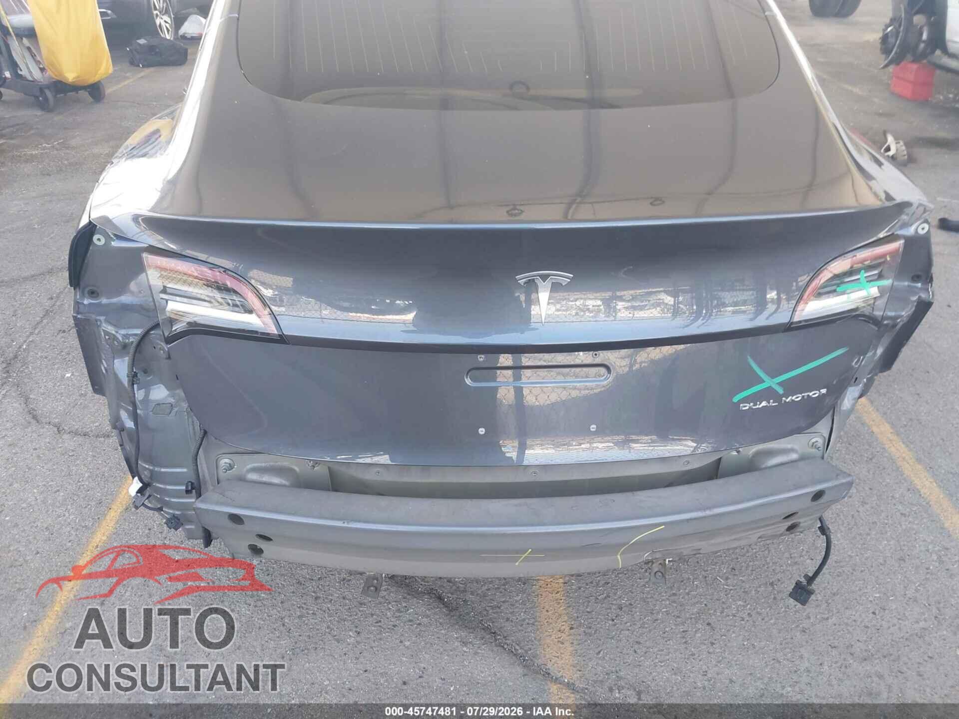 TESLA MODEL 3 2018 - 5YJ3E1EB9JF085650