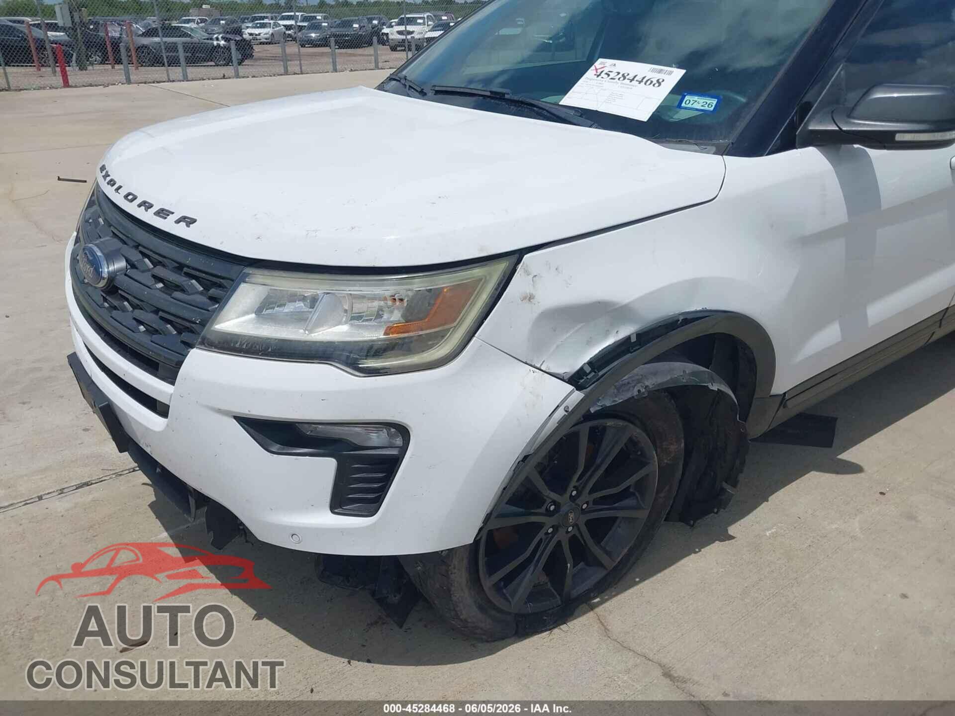 FORD EXPLORER 2018 - 1FM5K7D8XJGB30087