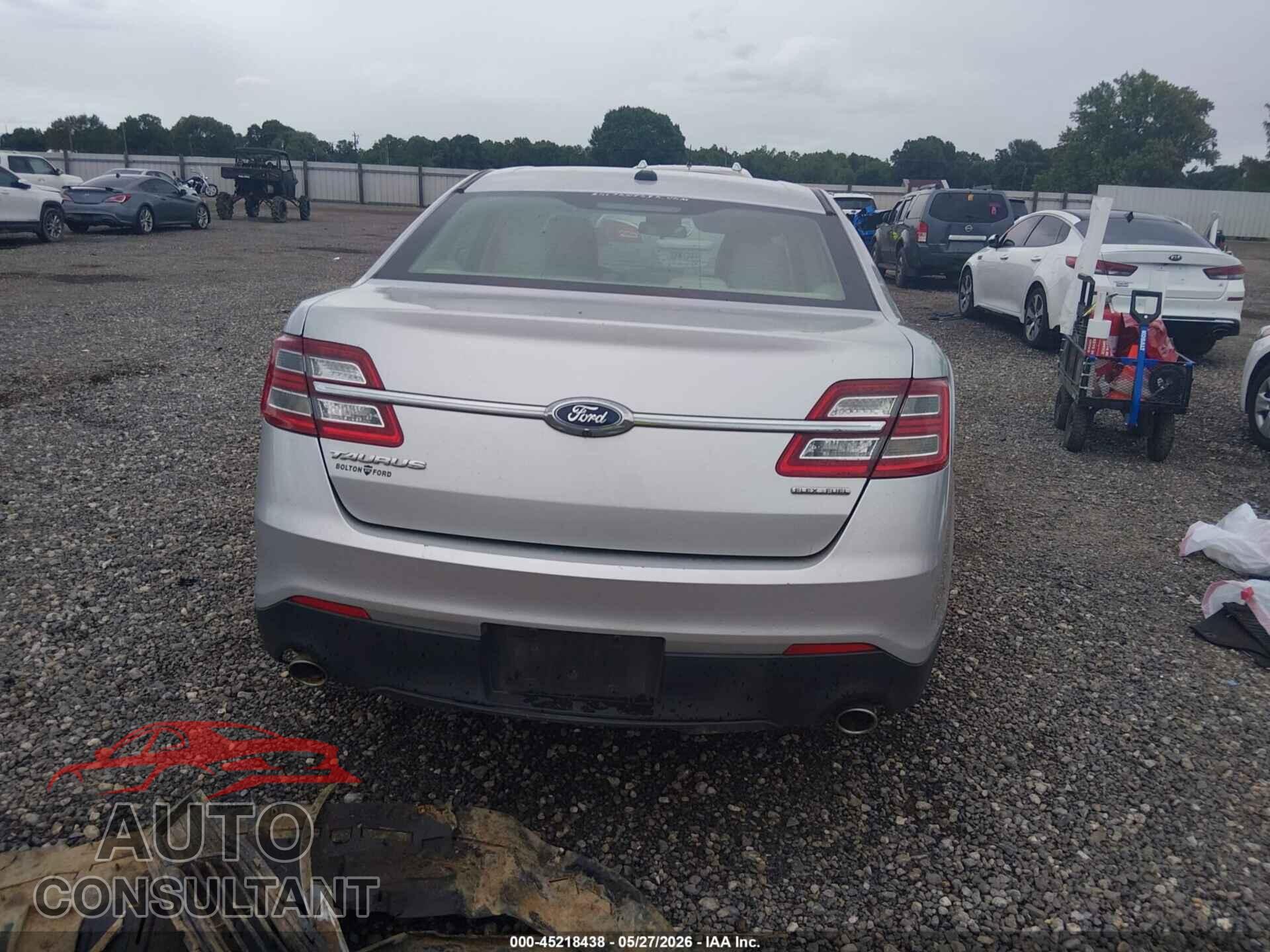 FORD TAURUS 2017 - 1FAHP2D83HG136920
