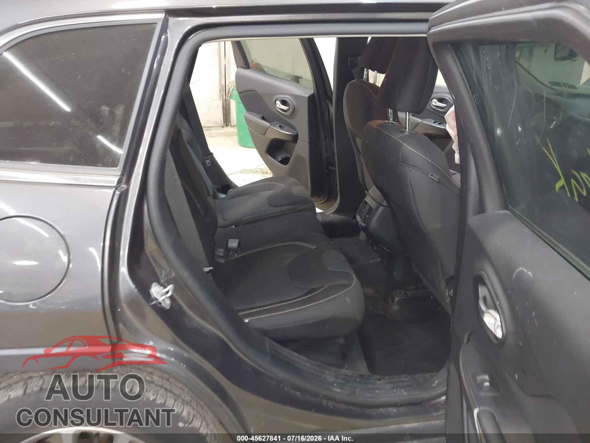 JEEP CHEROKEE 2015 - 1C4PJMCS1FW641504