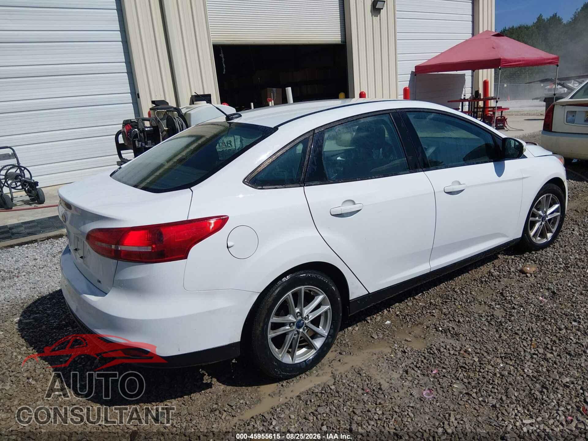 FORD FOCUS 2017 - 1FADP3F25HL300057