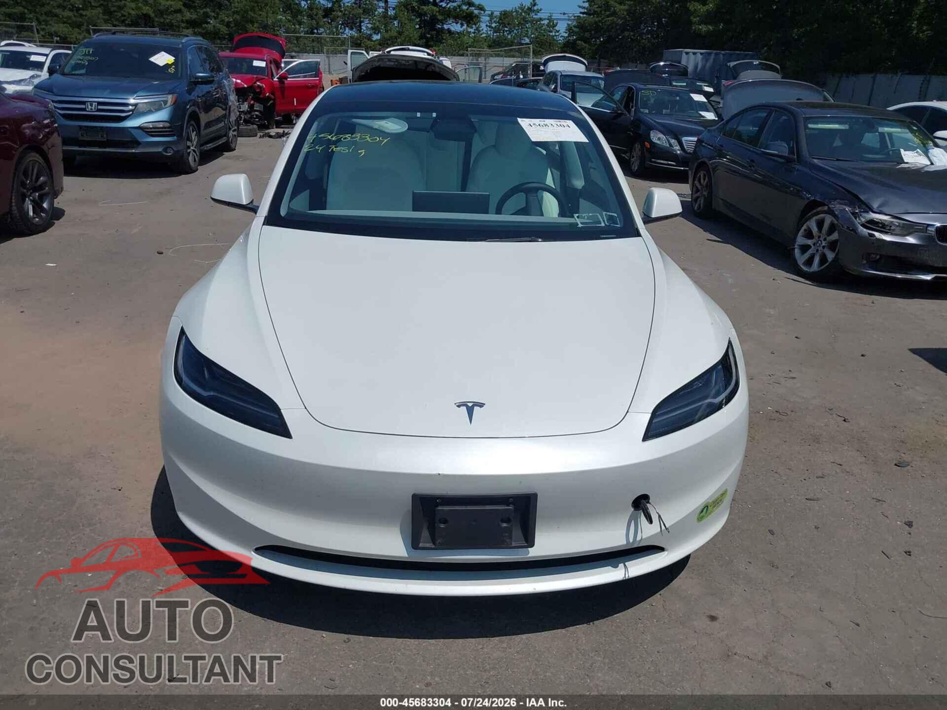 TESLA MODEL 3 2024 - 5YJ3E1EA1RF868626