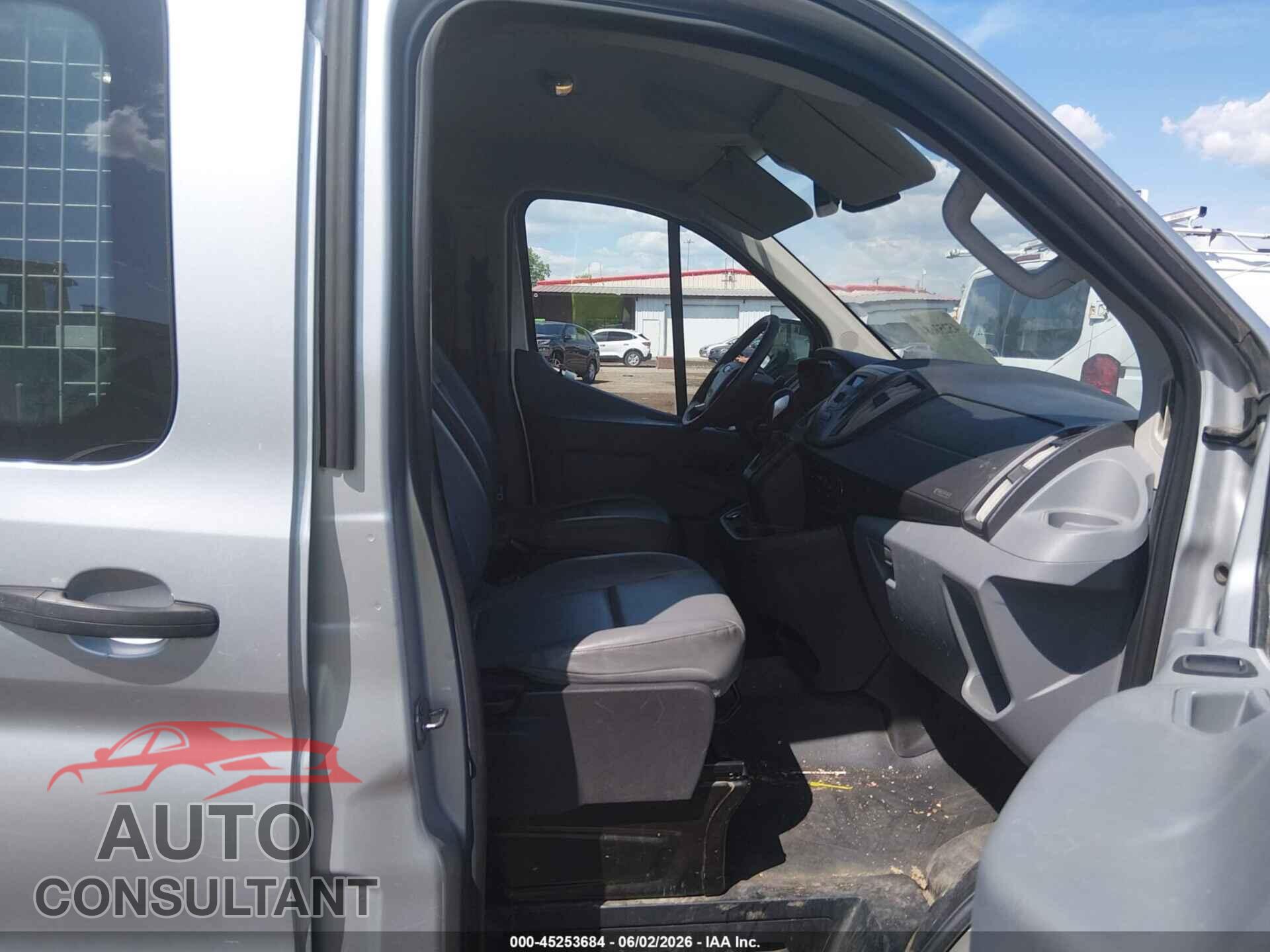 FORD TRANSIT-150 2017 - 1FTYE1YM2HKB53268