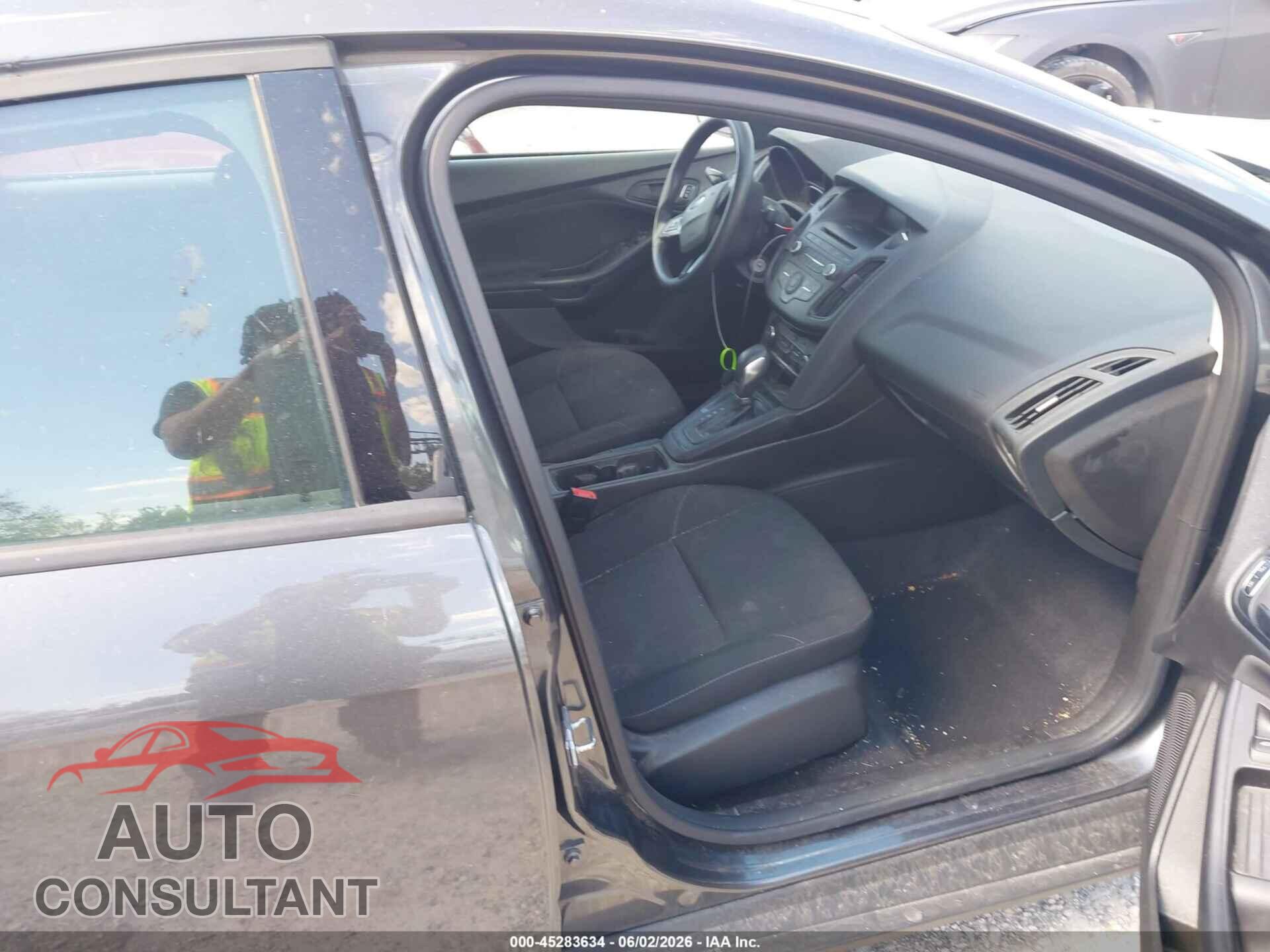 FORD FOCUS 2016 - 1FADP3E20GL336206