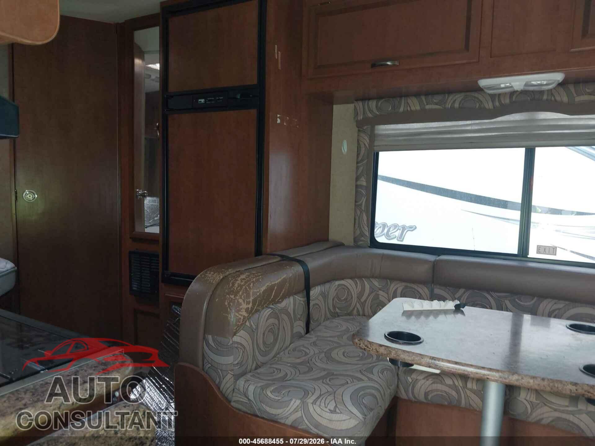 FORD E-350 CUTAWAY 2014 - 1FDWE3FSXEDA26428