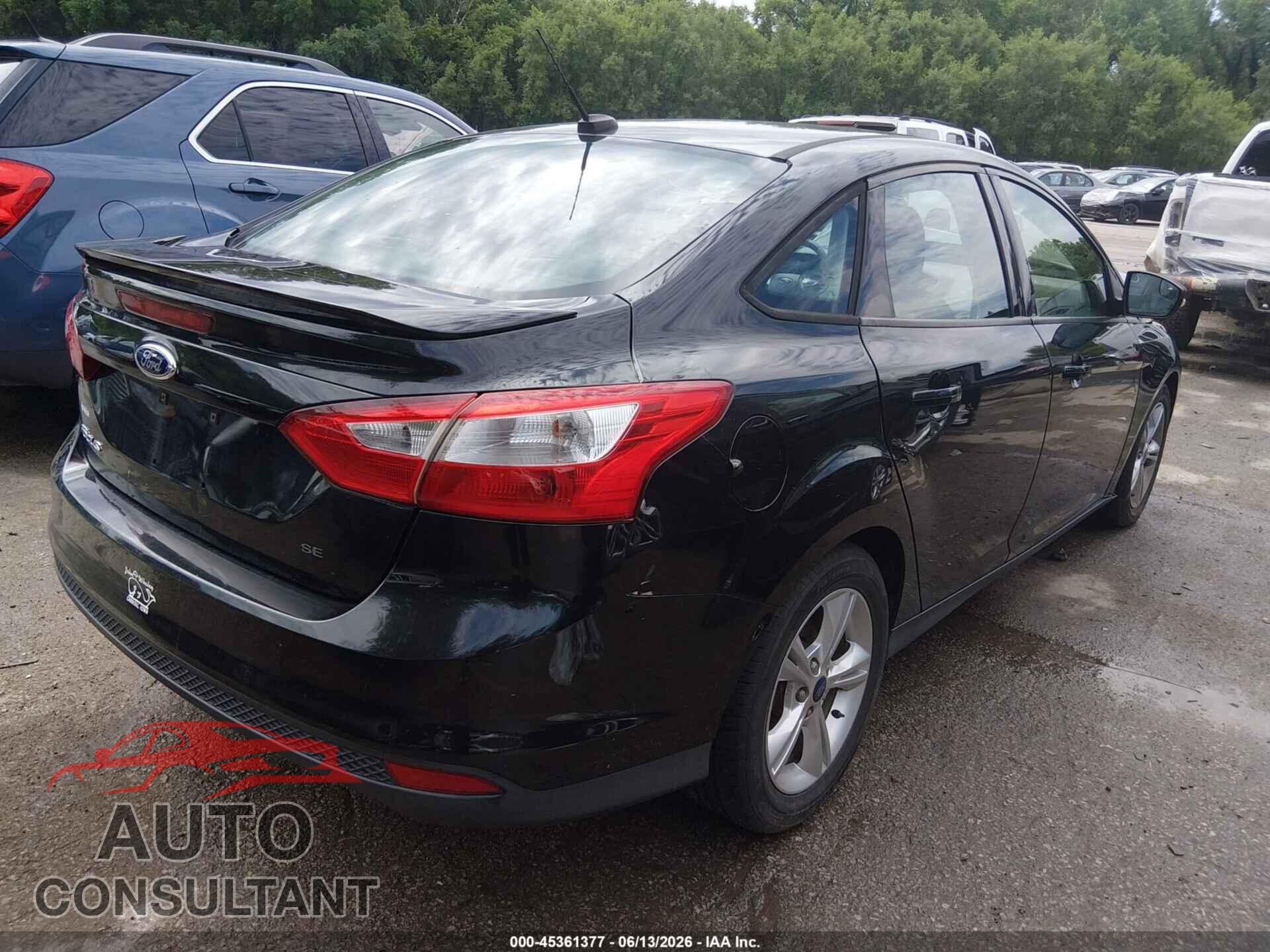 FORD FOCUS 2014 - 1FADP3F22EL449697