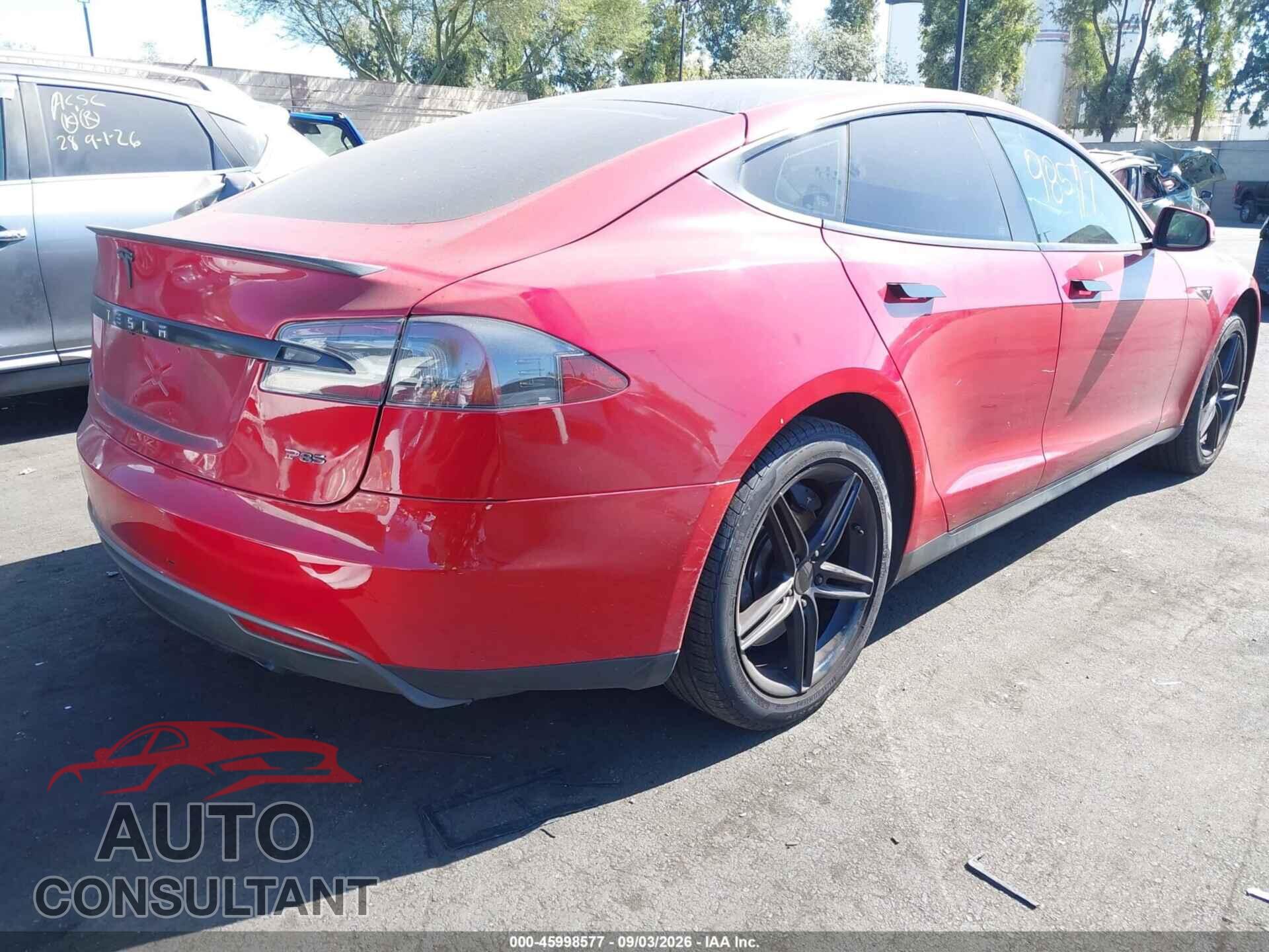 TESLA MODEL S 2013 - 5YJSA1DP0DFP09635