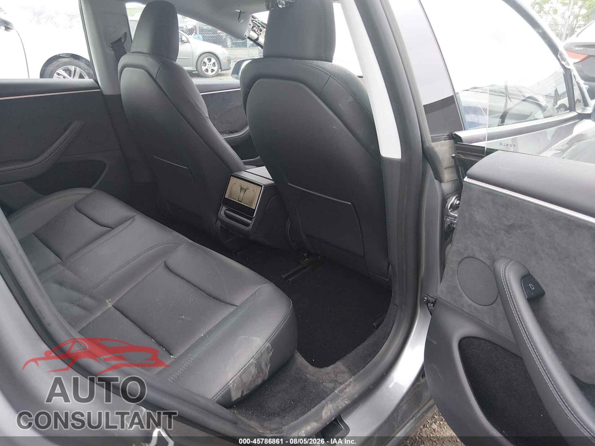 TESLA MODEL 3 2024 - 5YJ3E1EB7RF848504