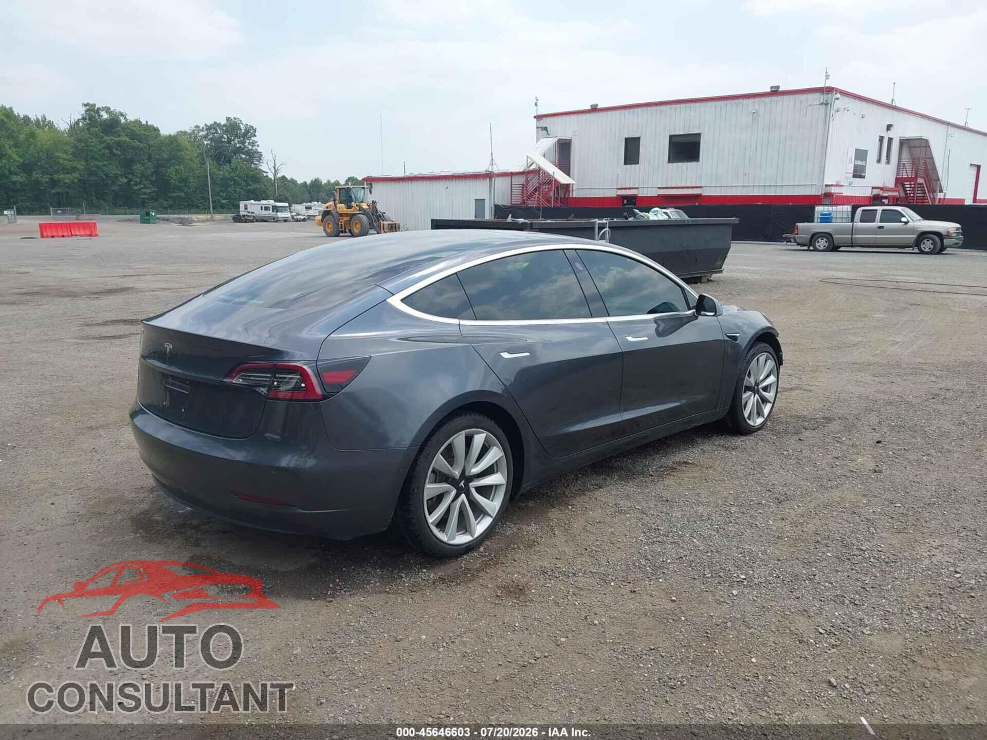 TESLA MODEL 3 2018 - 5YJ3E1EA7JF163009