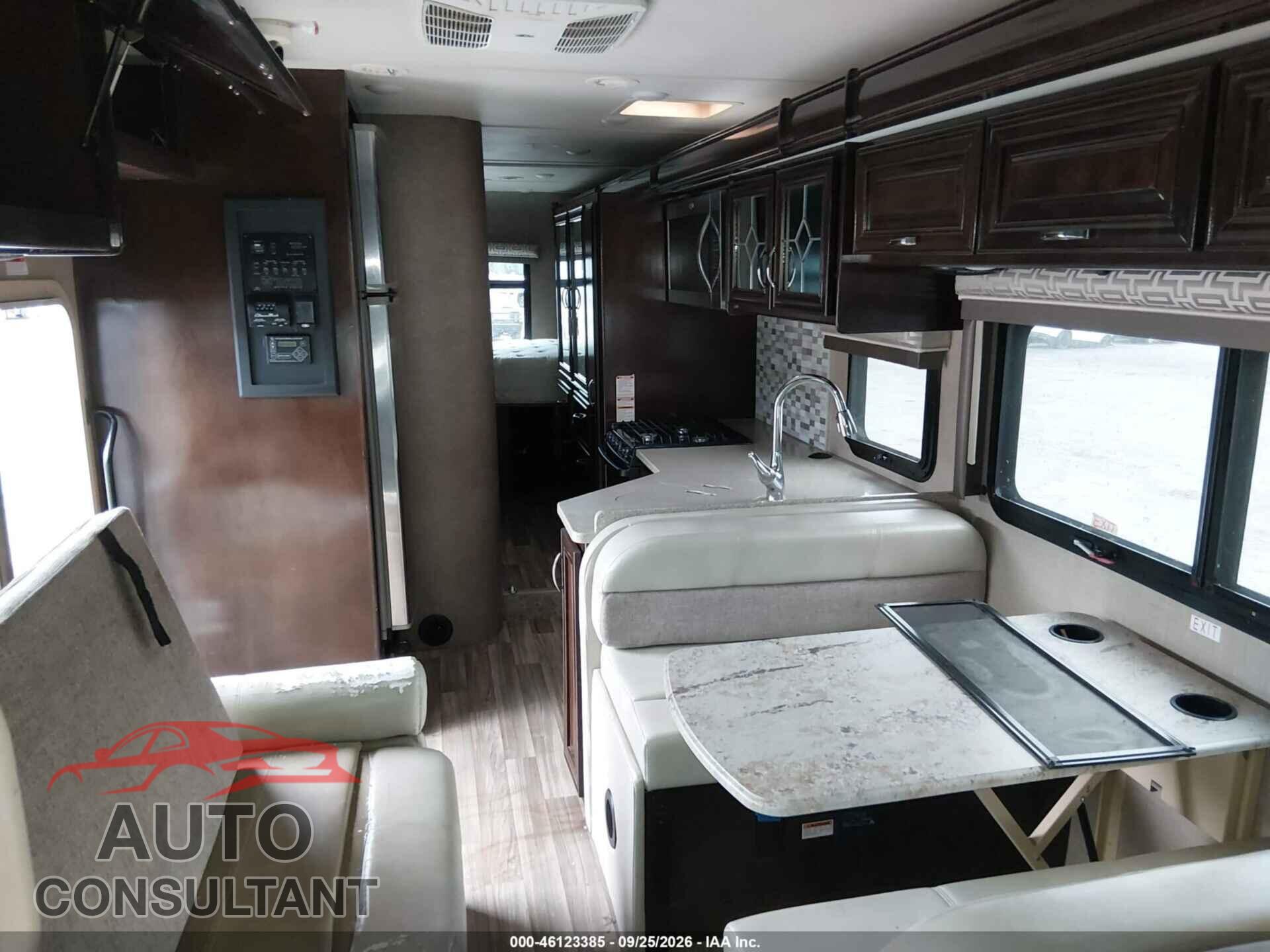 FORD E-450 CUTAWAY 2017 - 1FDXE4FS5HDC34845