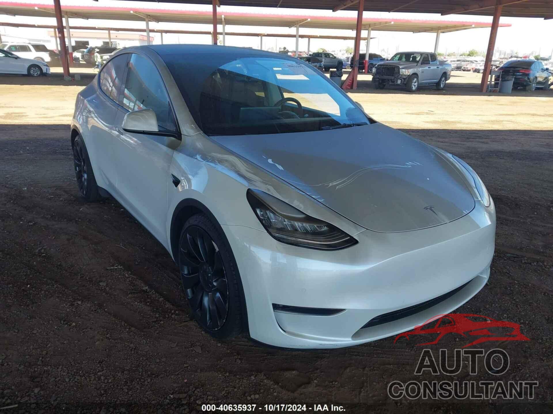 TESLA MODEL Y 2021 - 5YJYGDEF7MF098583