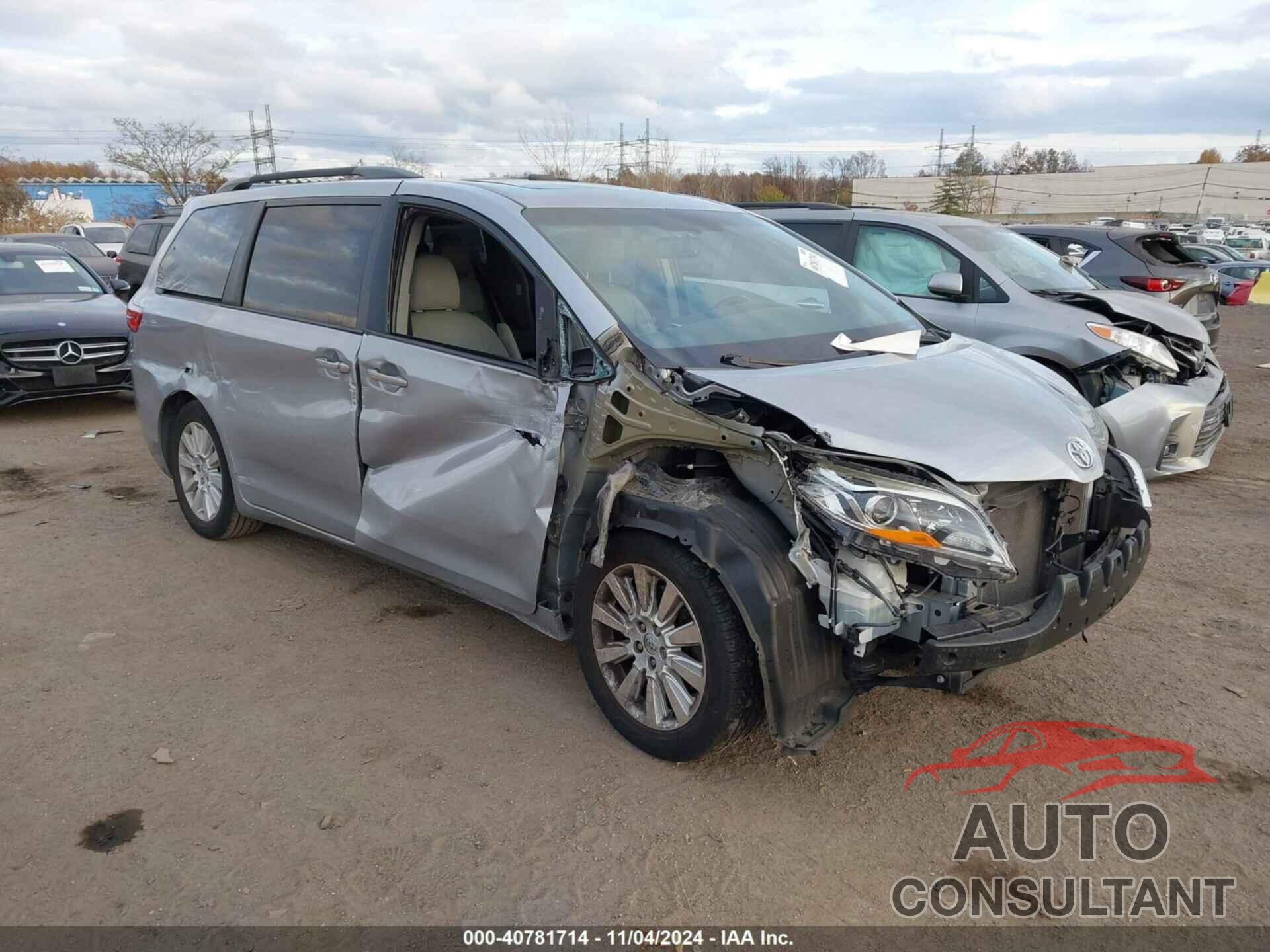 TOYOTA SIENNA 2015 - 5TDYK3DC4FS658543