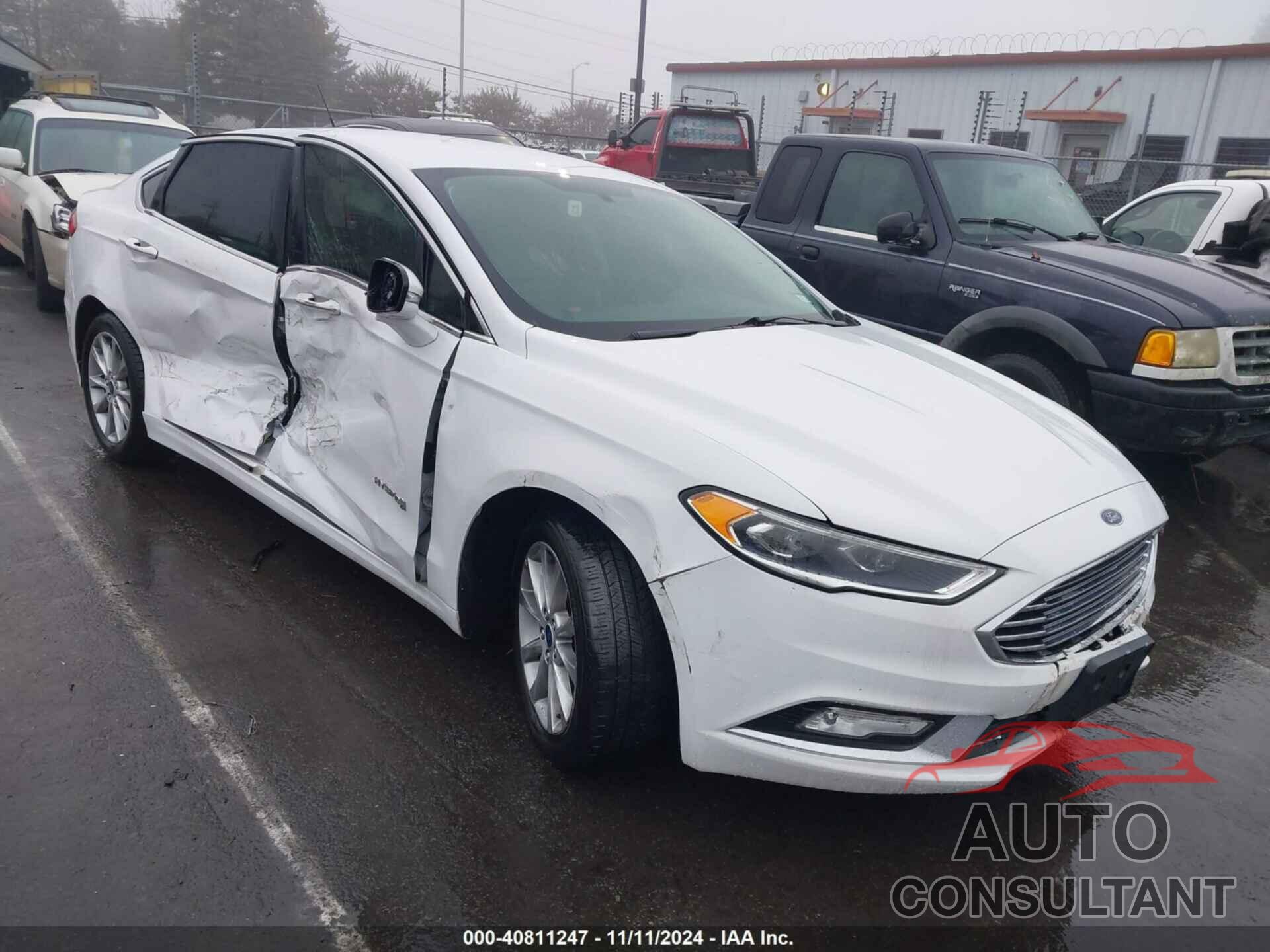 FORD FUSION HYBRID 2017 - 3FA6P0LU1HR165397