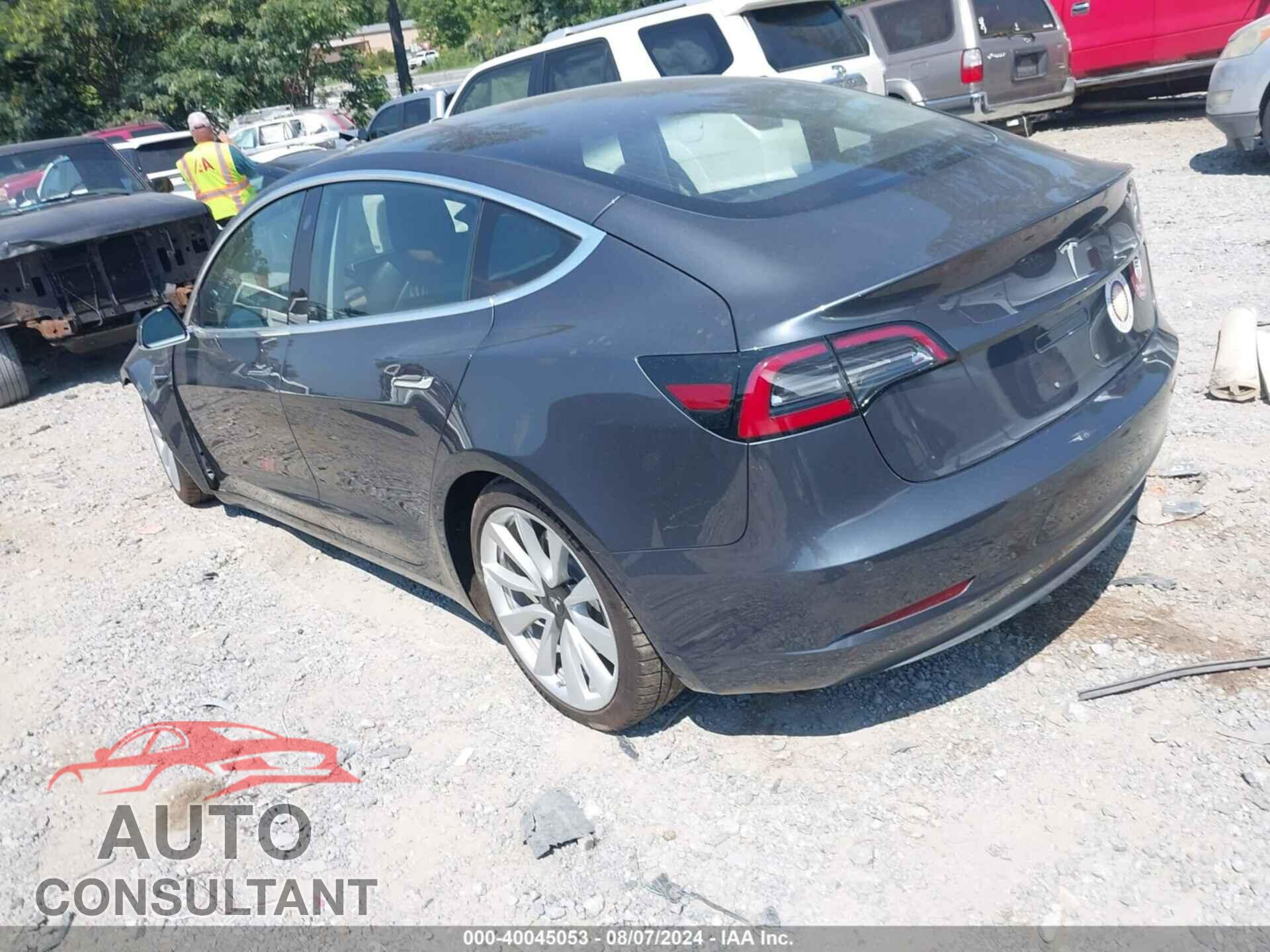 TESLA MODEL 3 2018 - 5YJ3E1EA3JF024057