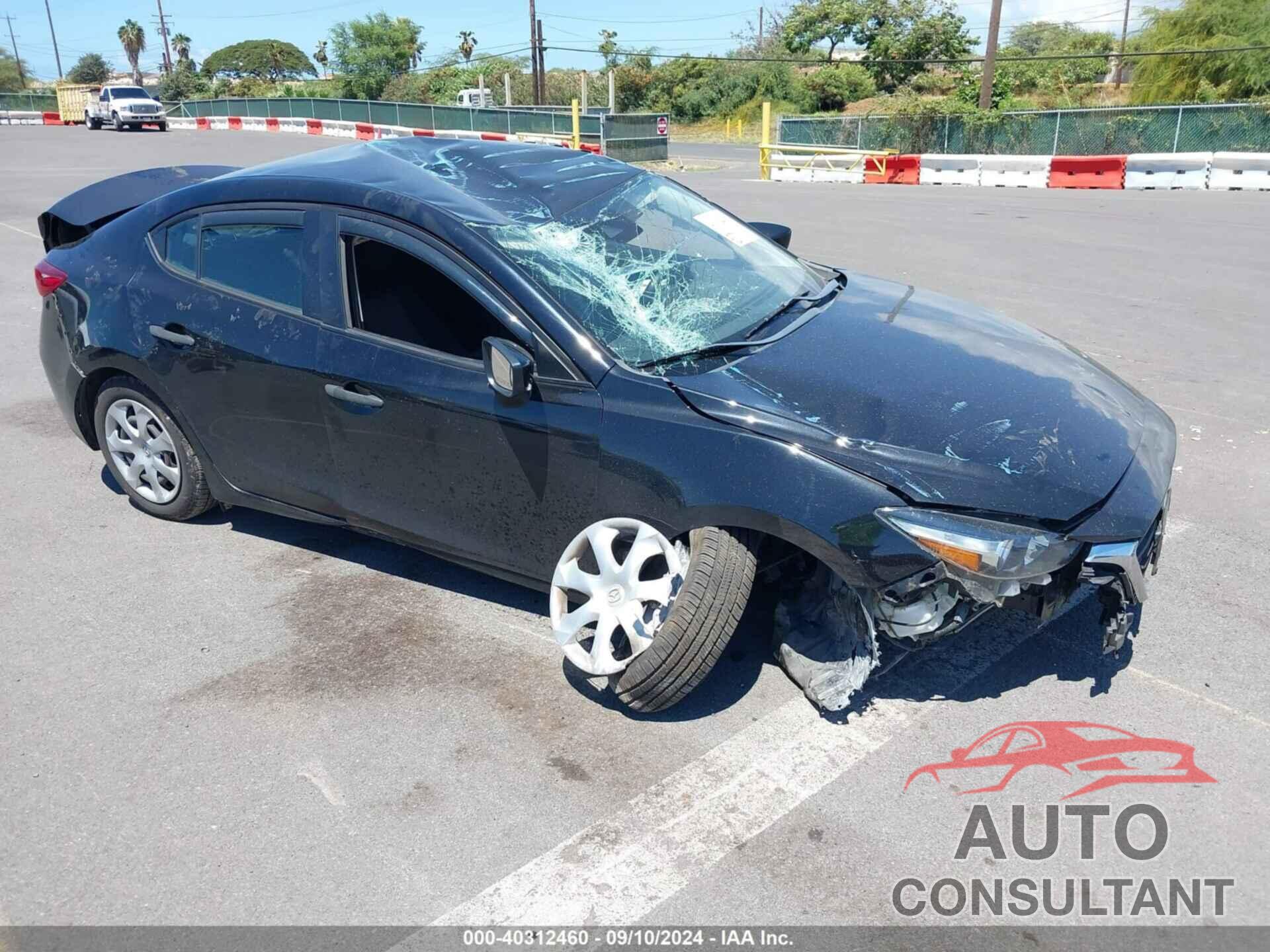 MAZDA MAZDA3 2018 - 3MZBN1U72JM185087