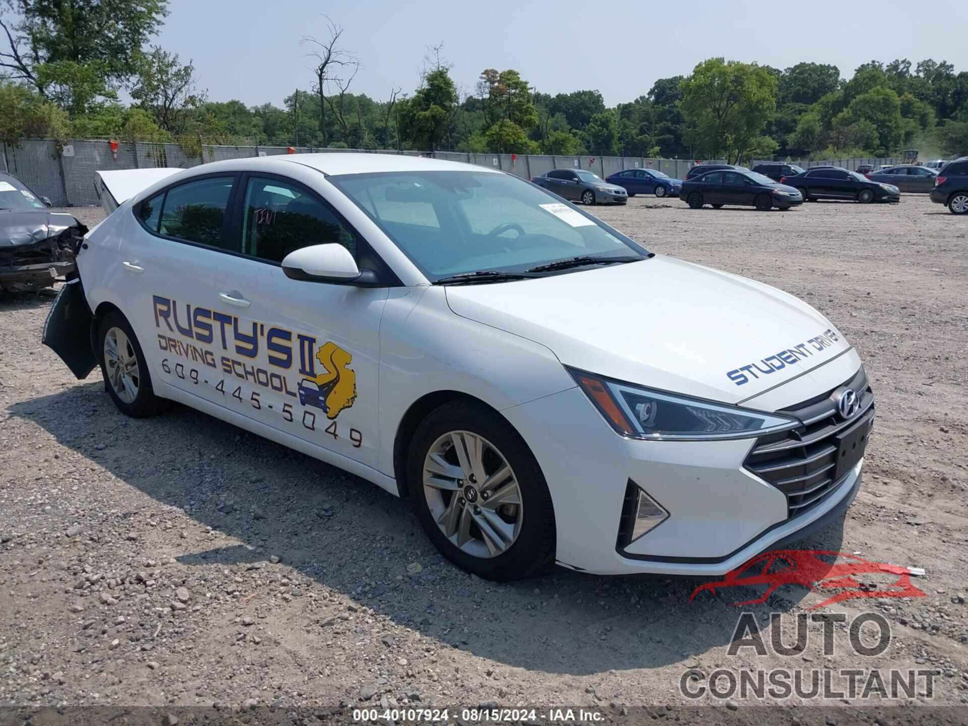 HYUNDAI ELANTRA 2020 - 5NPD84LF1LH526503