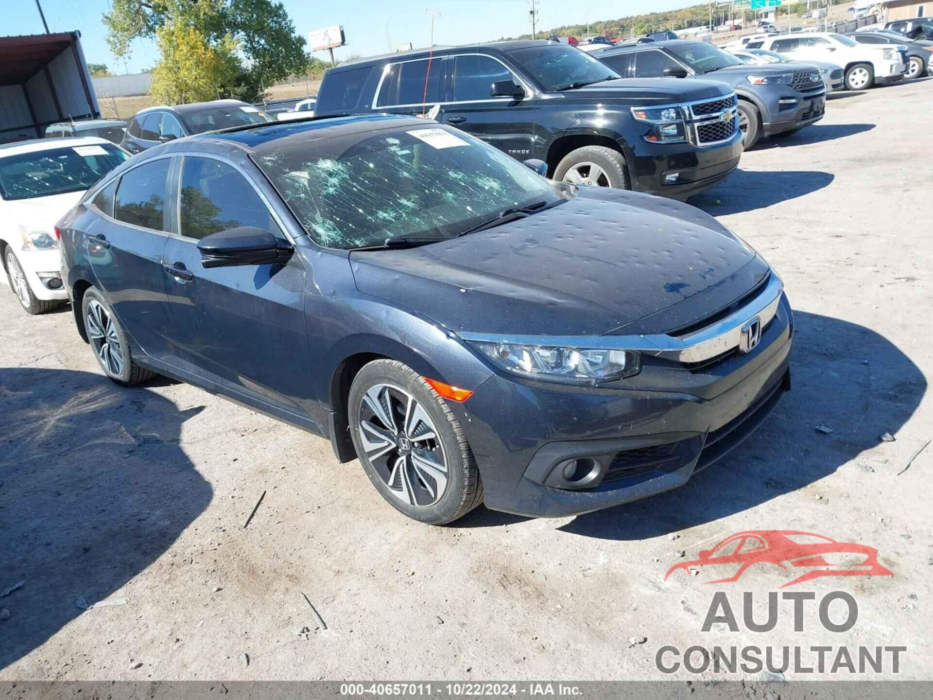 HONDA CIVIC 2018 - JHMFC1F71JX032135