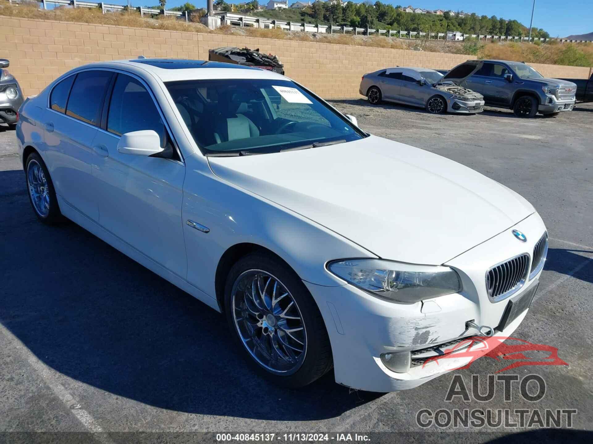 BMW 528I 2011 - WBAFR1C59BC737225