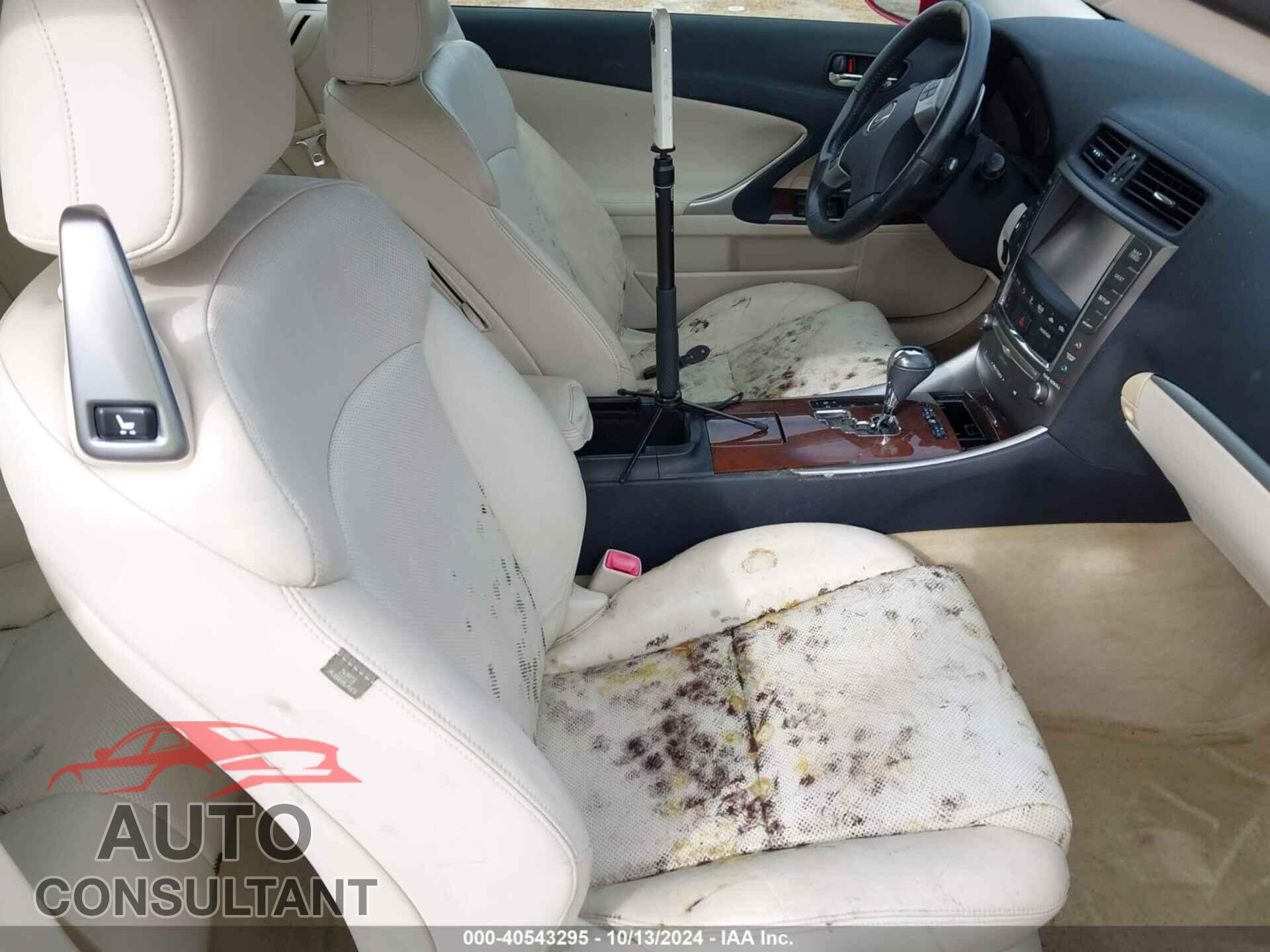 LEXUS IS 250C 2014 - JTHFF2C25E2531061
