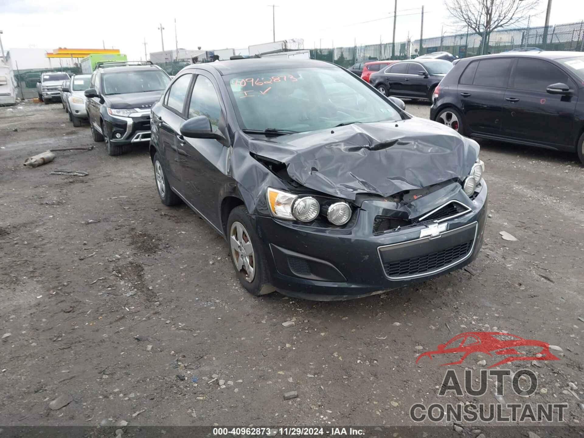 CHEVROLET SONIC 2014 - 1G1JB5SG6E4184312