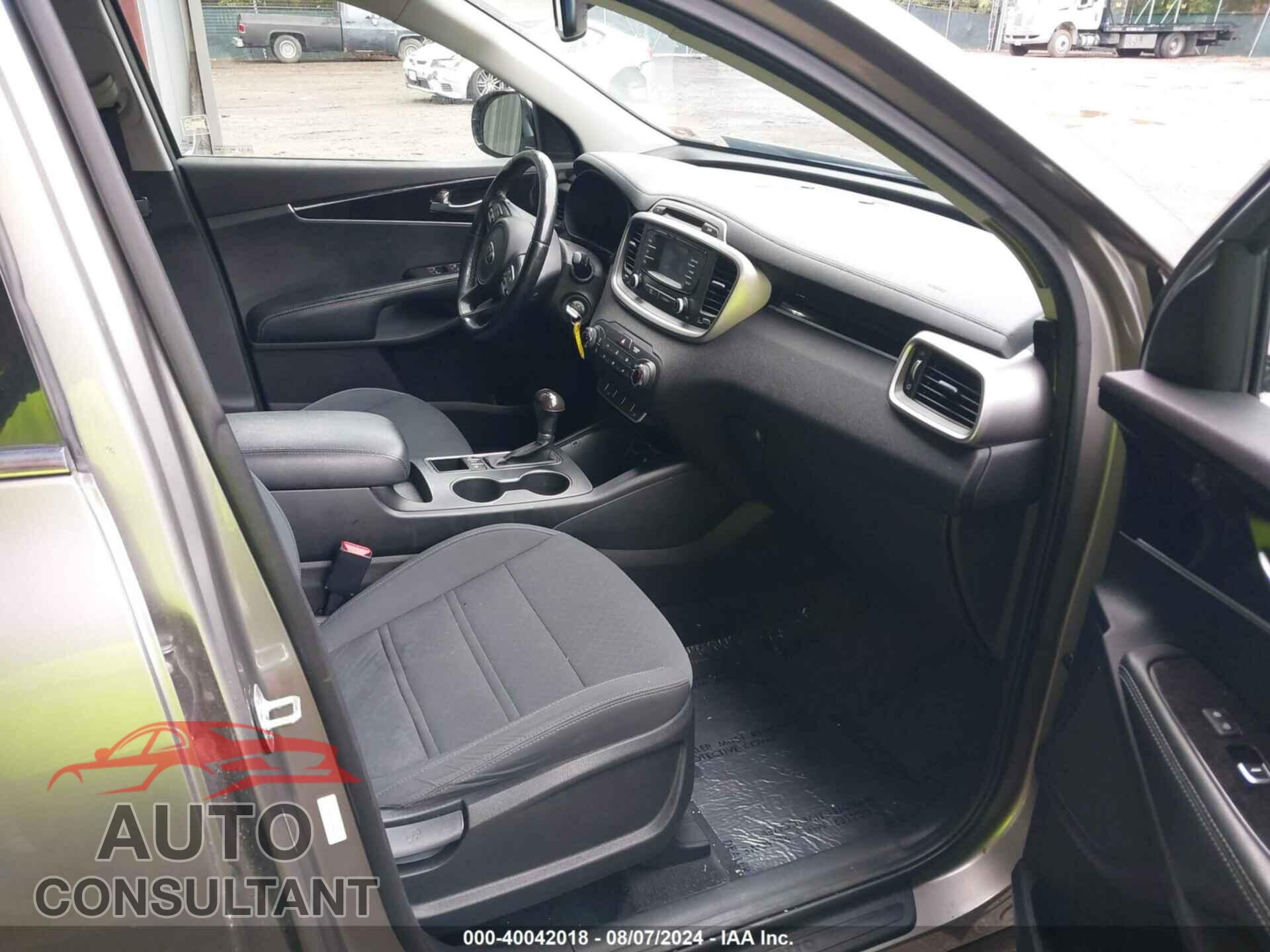 KIA SORENTO 2016 - 5XYPGDA30GG044160