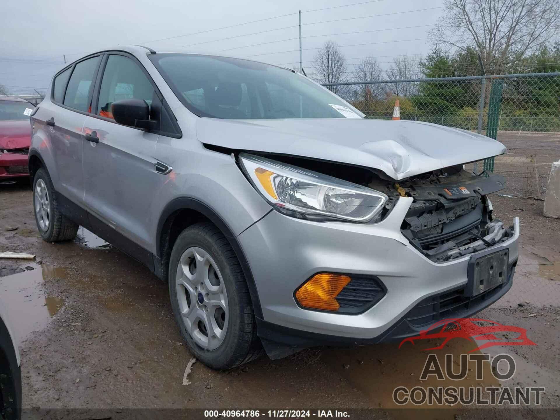 FORD ESCAPE 2017 - 1FMCU0F7XHUC86090