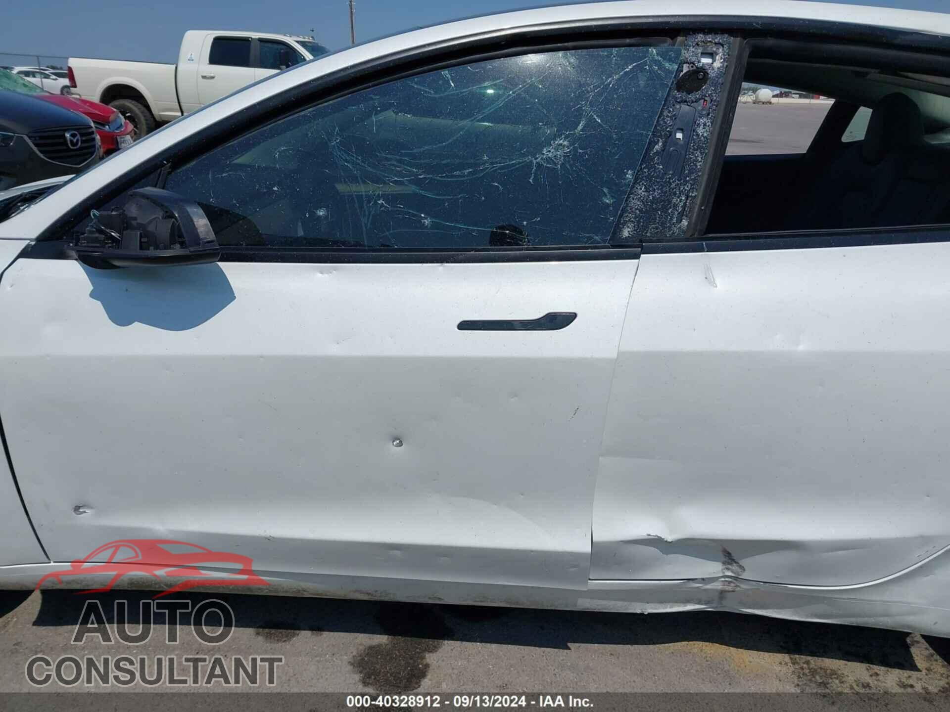TESLA MODEL 3 2023 - 5YJ3E1EA3PF563996