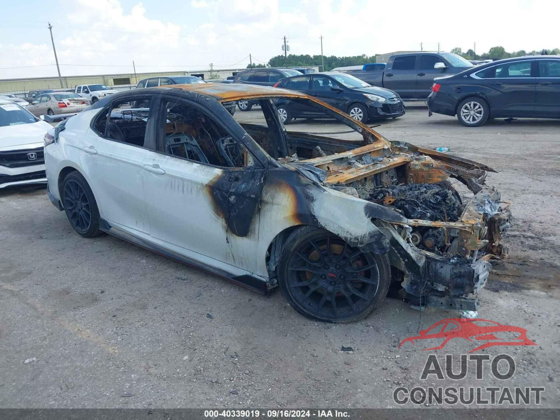 TOYOTA CAMRY 2023 - 4T1KZ1AK7PU084904