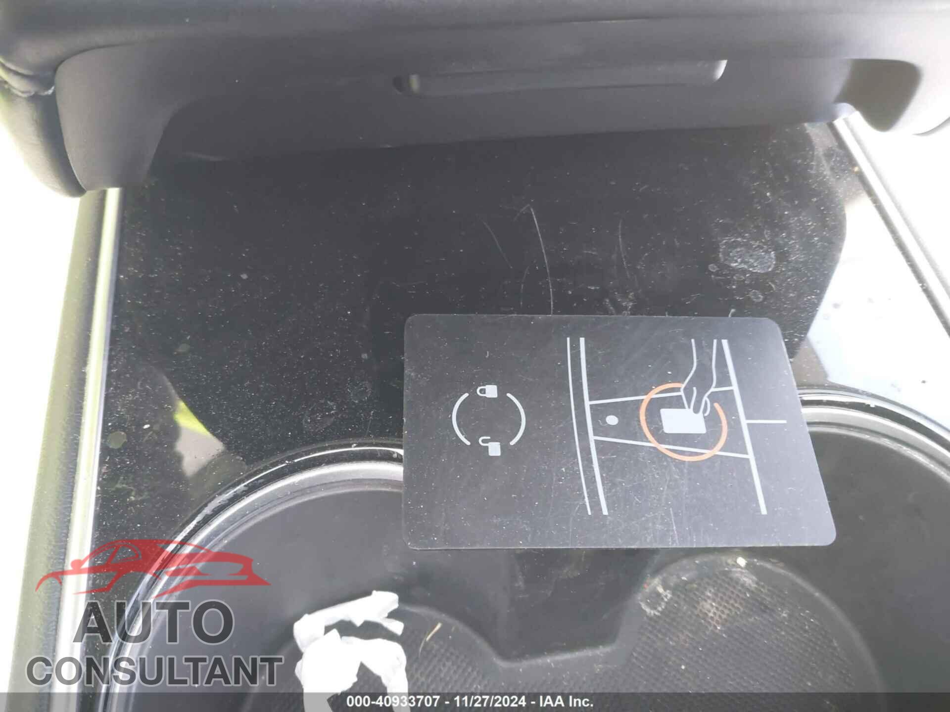 TESLA MODEL 3 2019 - 5YJ3E1EA8KF302050