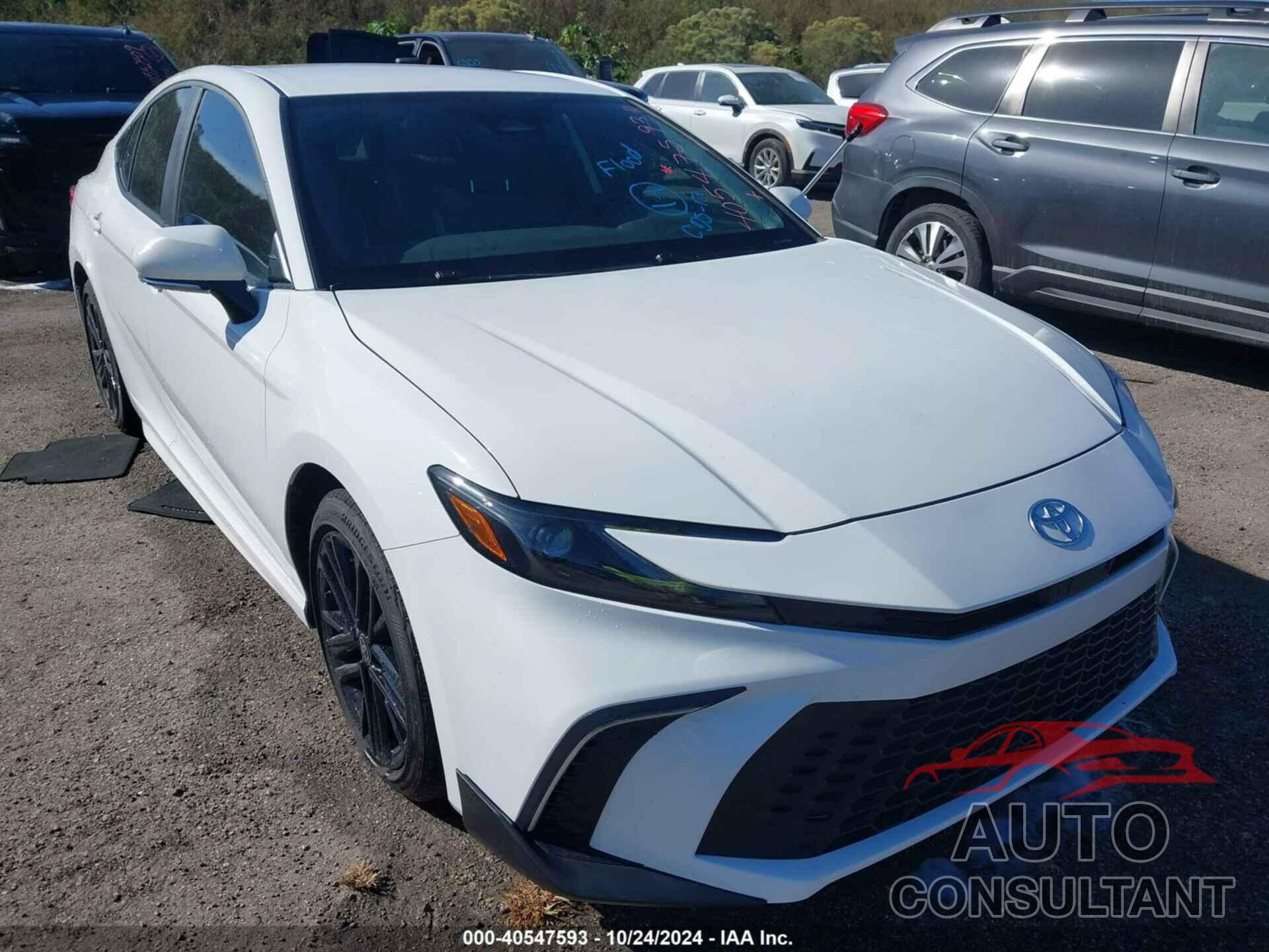 TOYOTA CAMRY 2025 - 4T1DAACK2SU039715