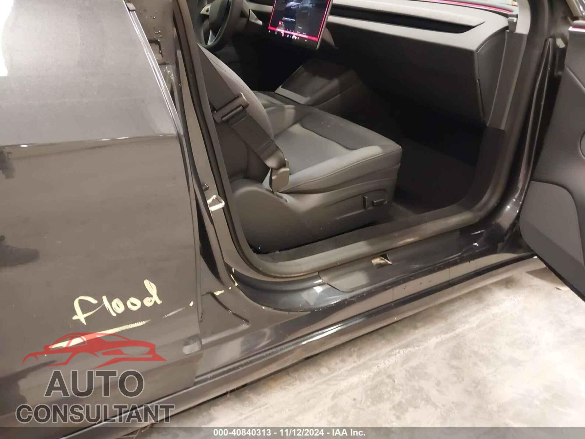 TESLA MODEL 3 2024 - 5YJ3E1EB7RF828768