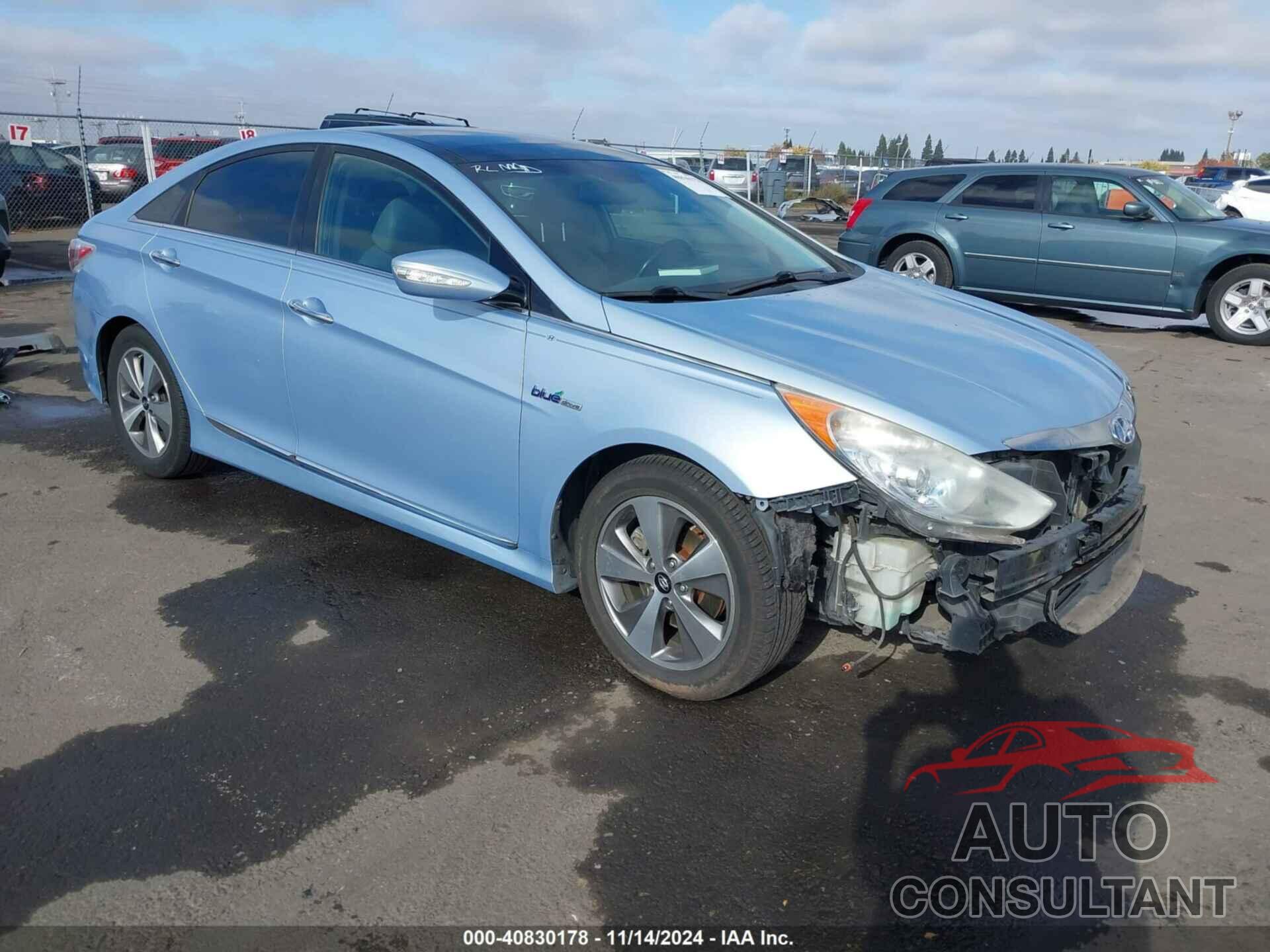 HYUNDAI SONATA HYBRID 2011 - KMHEC4A44BA001652