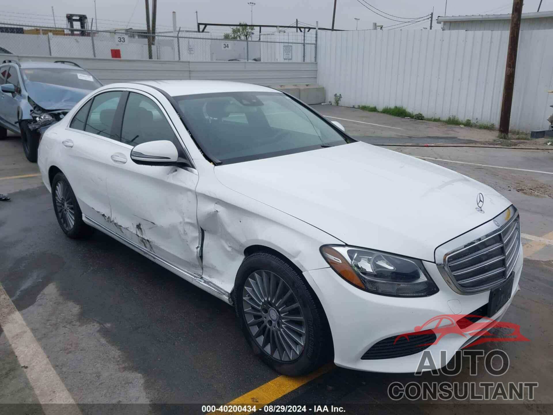 MERCEDES-BENZ C 300 2016 - 55SWF4JB2GU144949