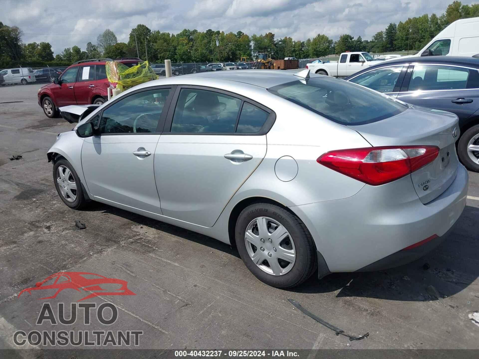 KIA FORTE 2016 - KNAFK4A68G5582261