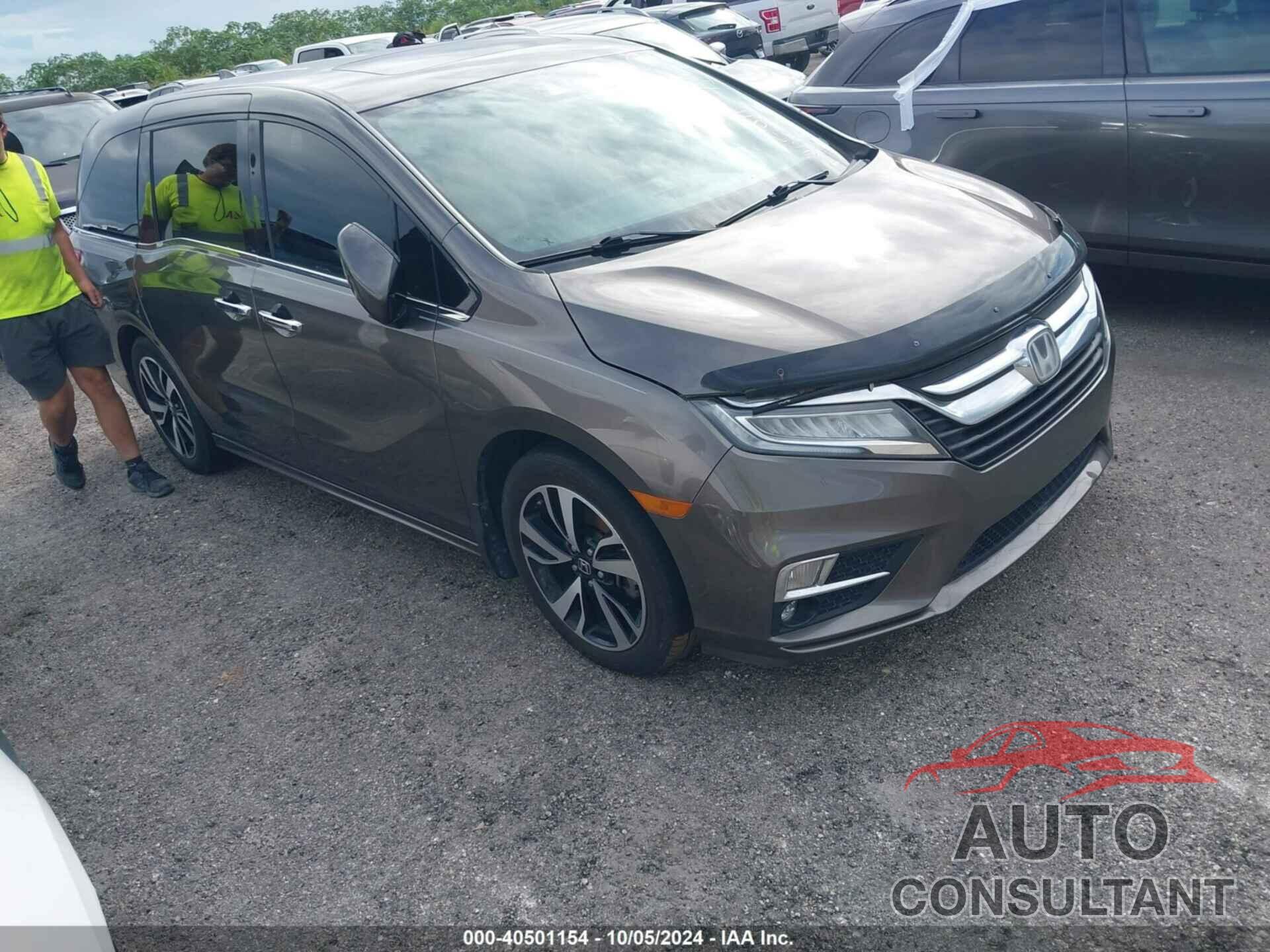 HONDA ODYSSEY 2018 - 5FNRL6H99JB054968