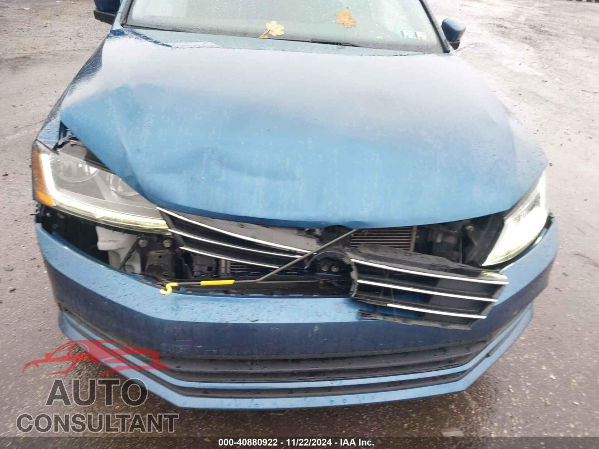 VOLKSWAGEN JETTA 2017 - 3VW2B7AJ7HM376039