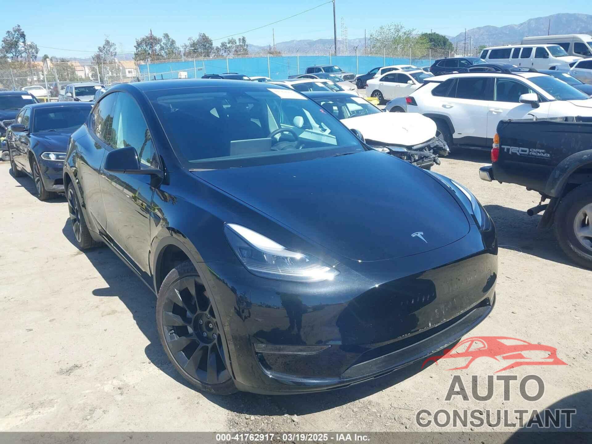 TESLA MODEL Y 2023 - 7SAYGDEE9PF591096