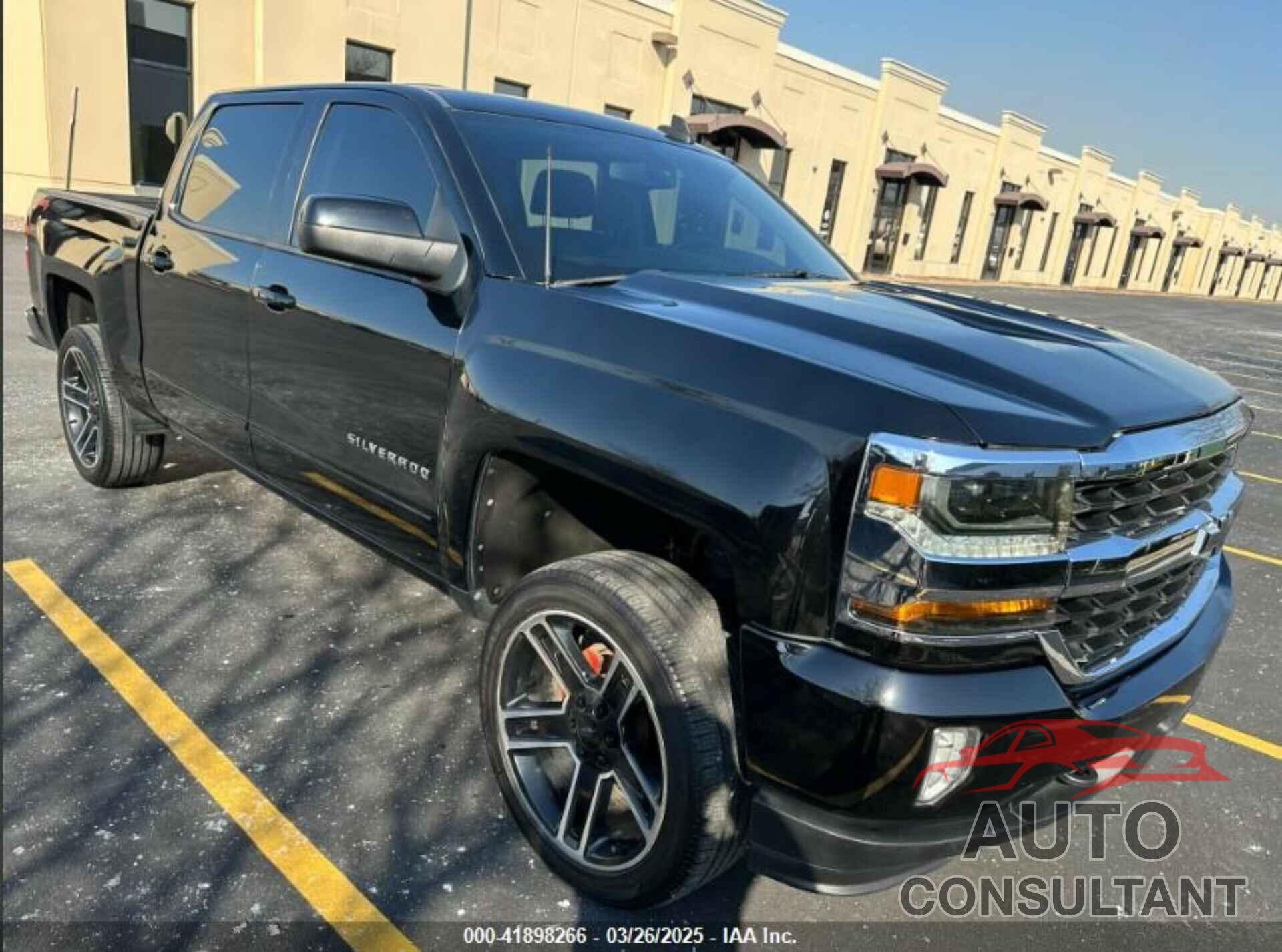 CHEVROLET SILVERADO 1500 2018 - 3GCUKRECXJG439142
