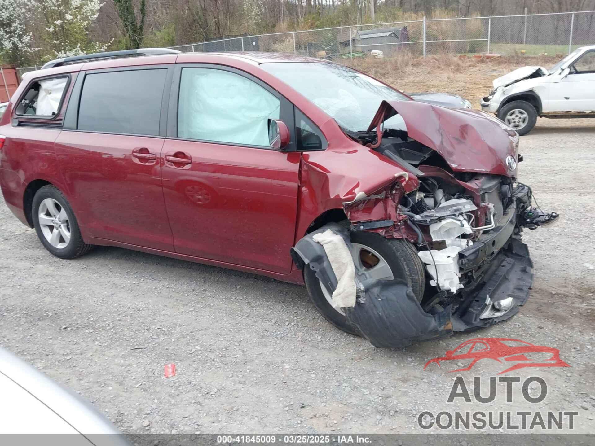 TOYOTA SIENNA 2017 - 5TDKZ3DC9HS856281