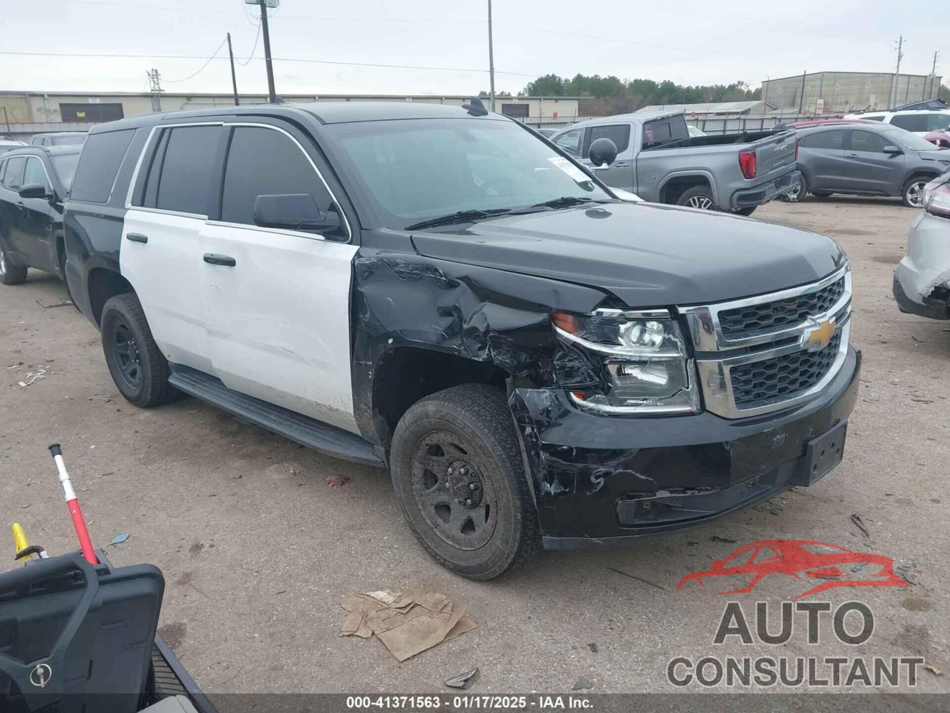 CHEVROLET TAHOE 2018 - 1GNLCDEC1JR312458